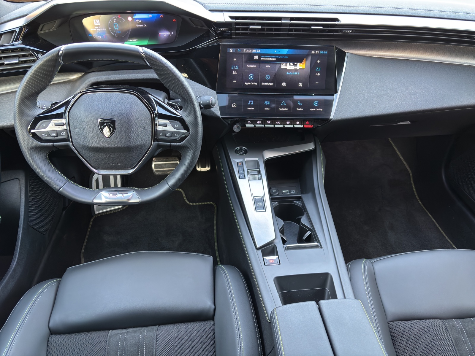 PEUGEOT 308 SW 1.6 PHEV 225 GT-image-8