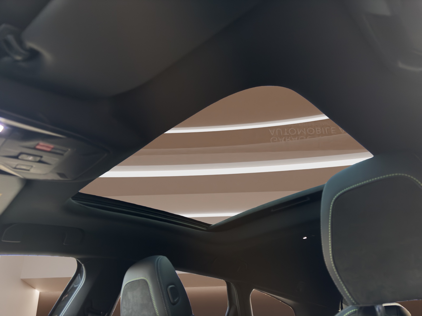 PEUGEOT 308 SW 1.6 PHEV 225 GT-image-12