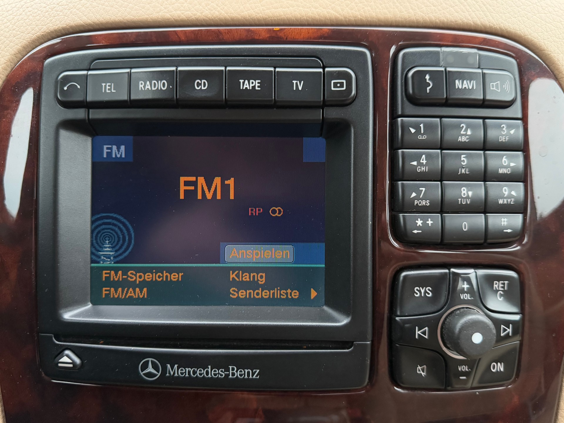 MERCEDES-BENZ S 320 L-image-7