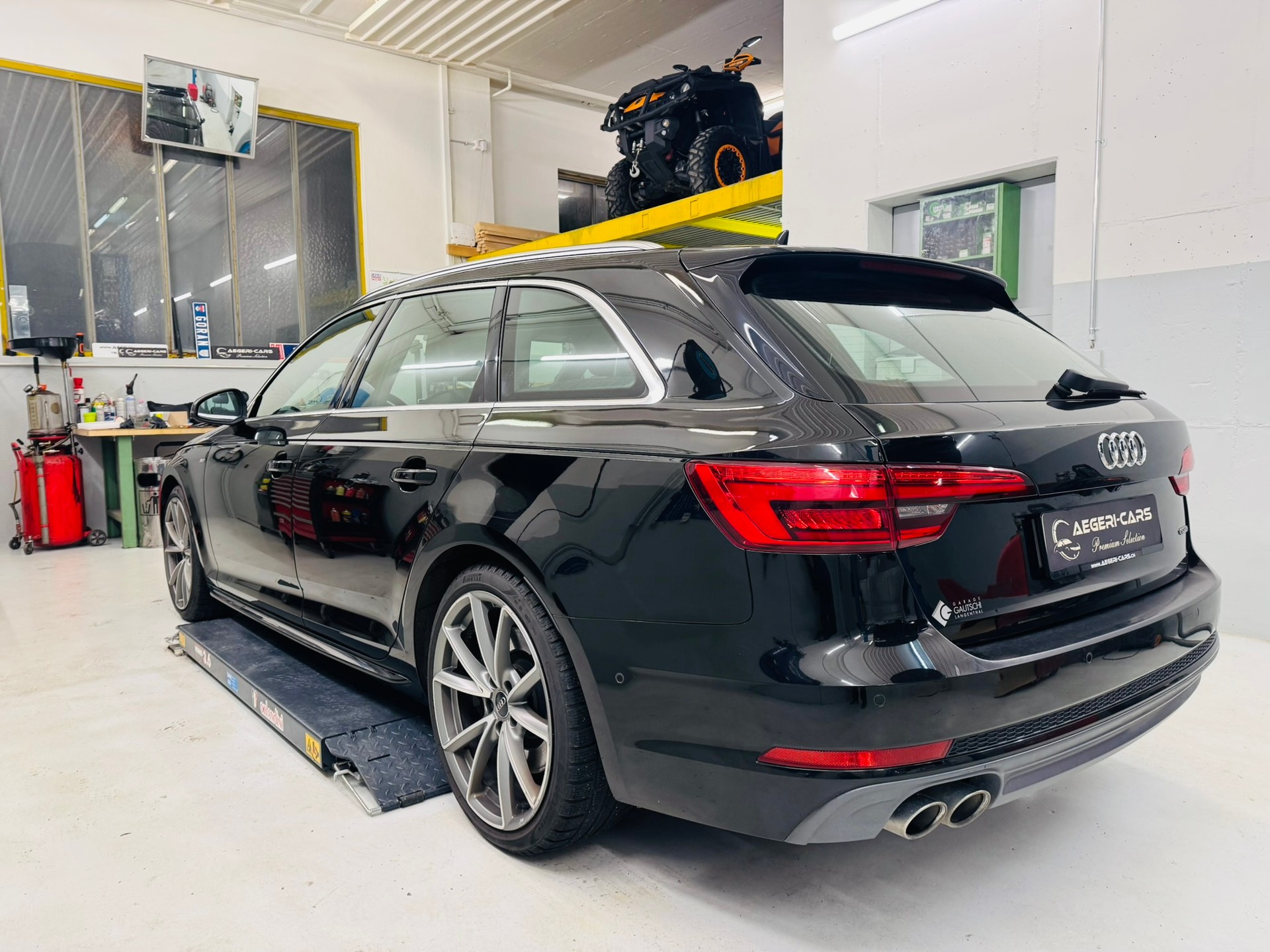 AUDI A4 Avant 3.0 TDI Sport quattro tiptronic-image-5