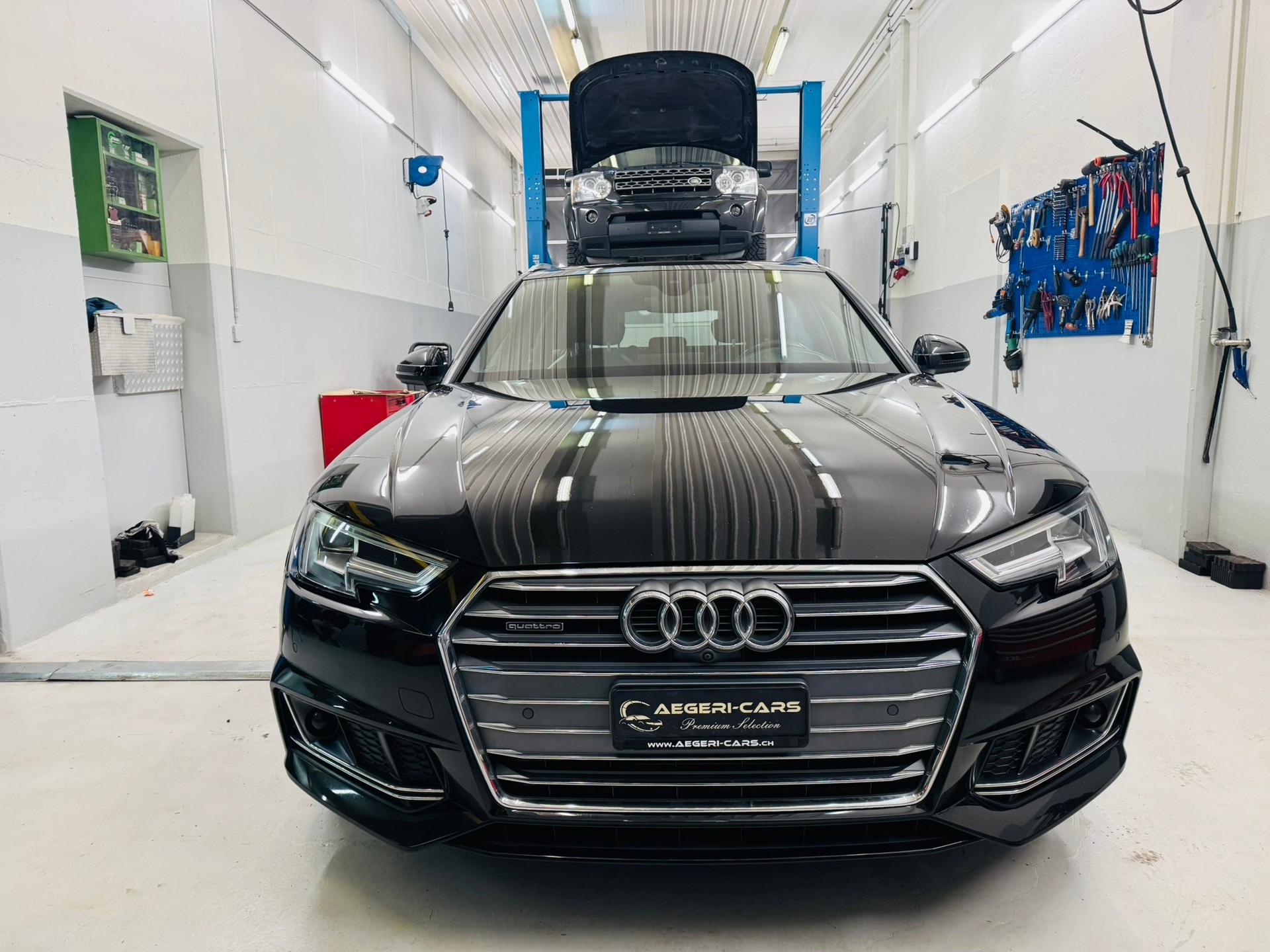 AUDI A4 Avant 3.0 TDI Sport quattro tiptronic-showroom-element-1