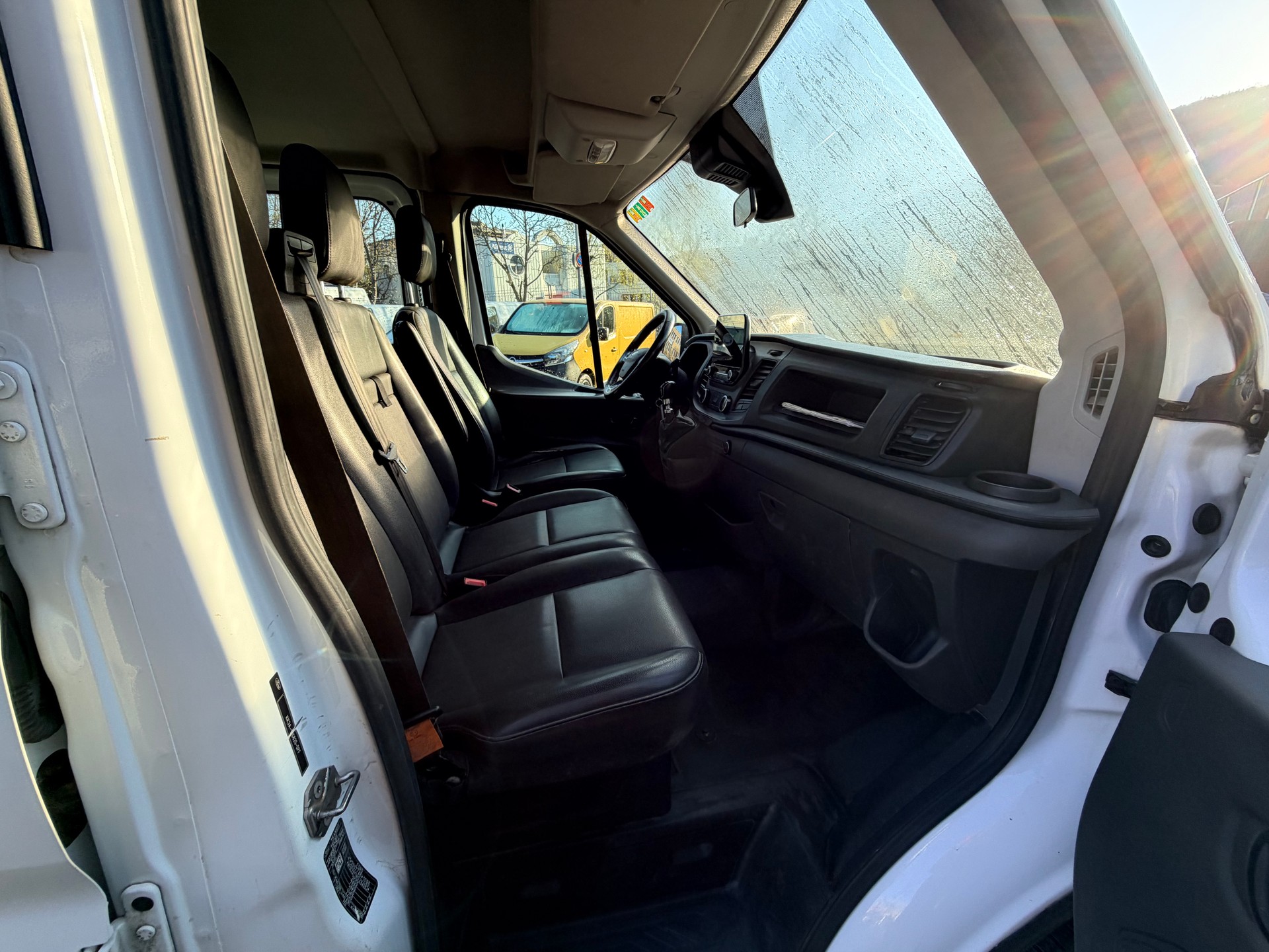 FORD Transit 350 L3 Trend 2.0 TDCi 170 RWD-image-8