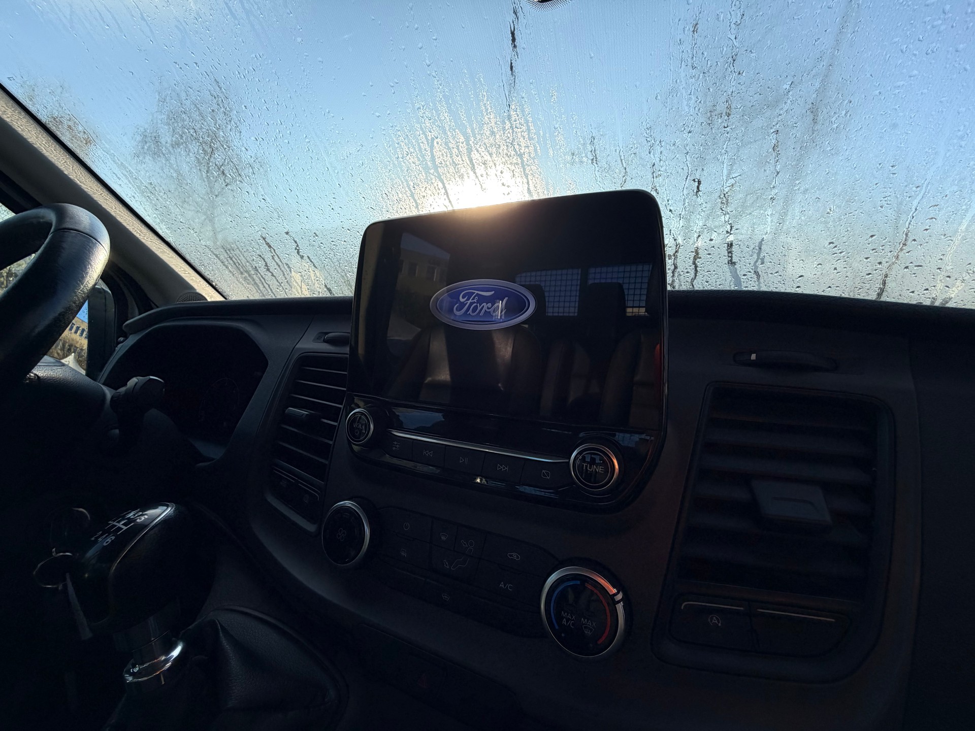 FORD Transit 350 L3 Trend 2.0 TDCi 170 RWD-image-9