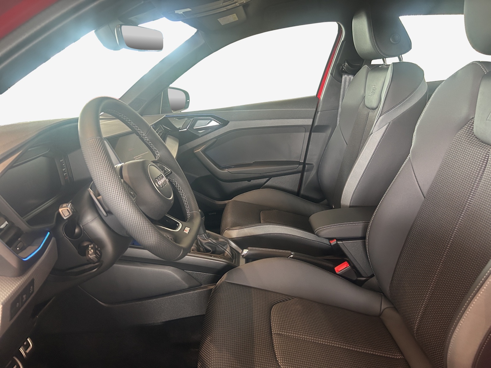 AUDI A1 allstreet 30 TFSI Attraction S-tronic-image-7