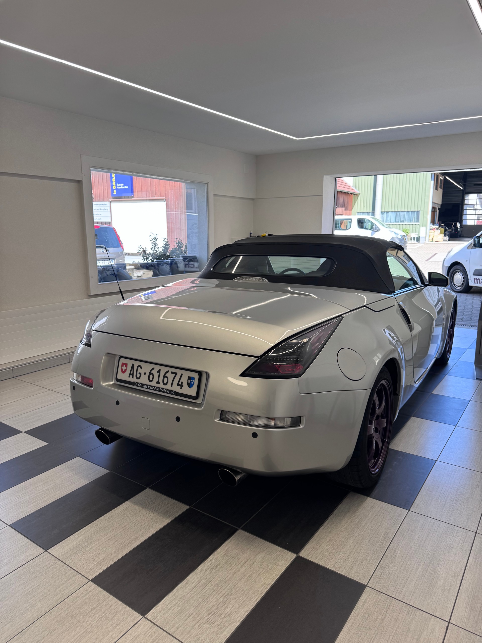 NISSAN 350 Z Roadster Pack-image-3