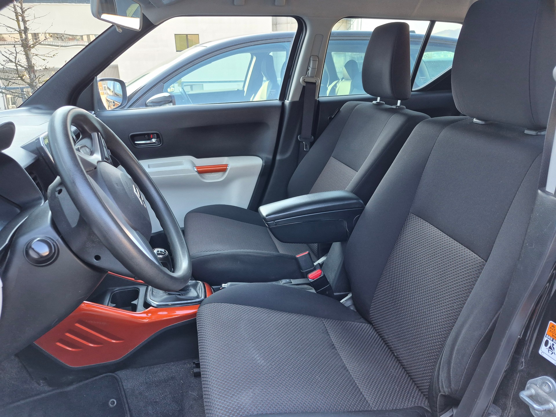 SUZUKI Ignis 1.2i Compact+ 4x4-image-5