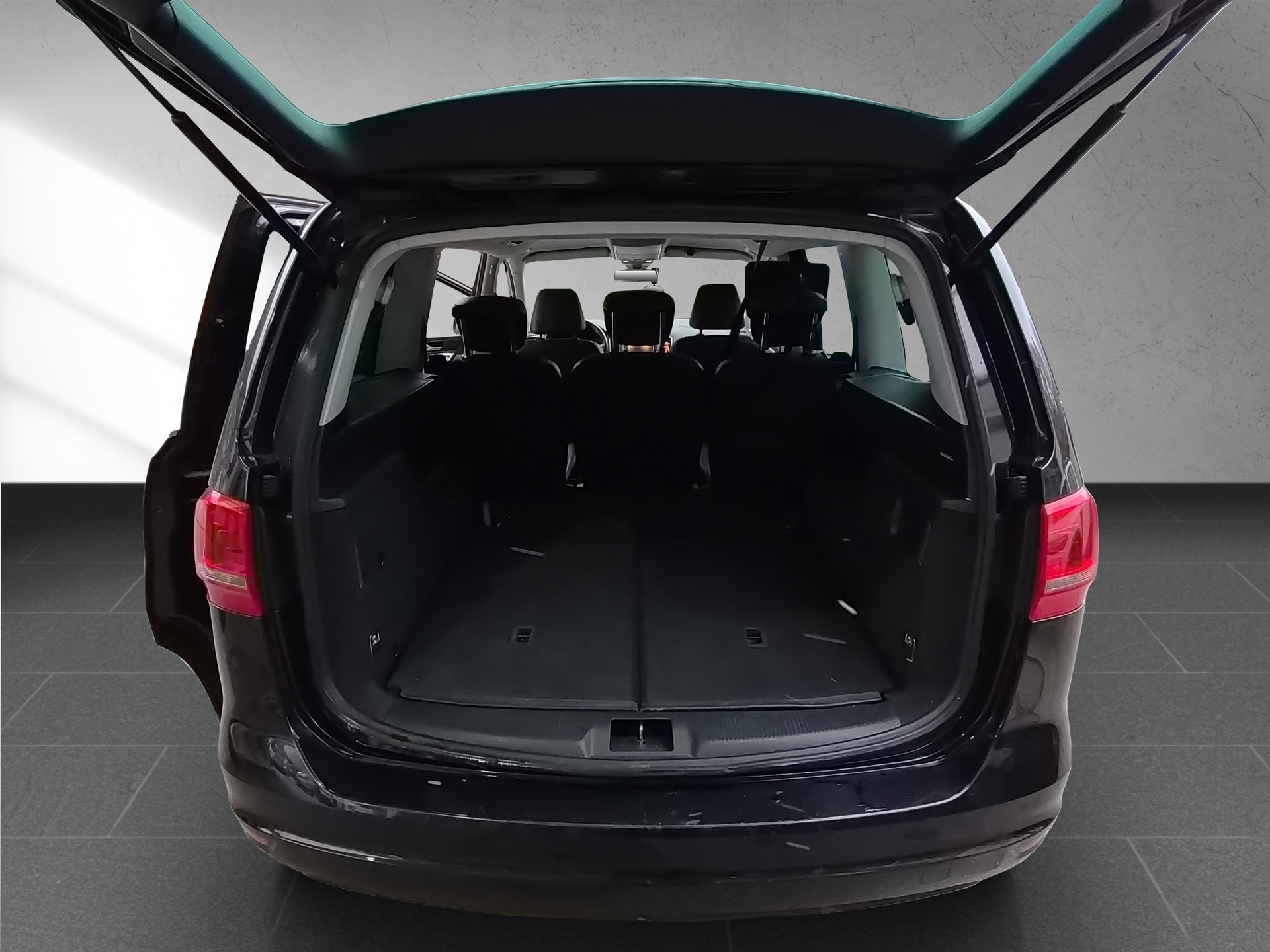 VW Sharan 2.0 TDI BMT Highline 4Motion-image-15