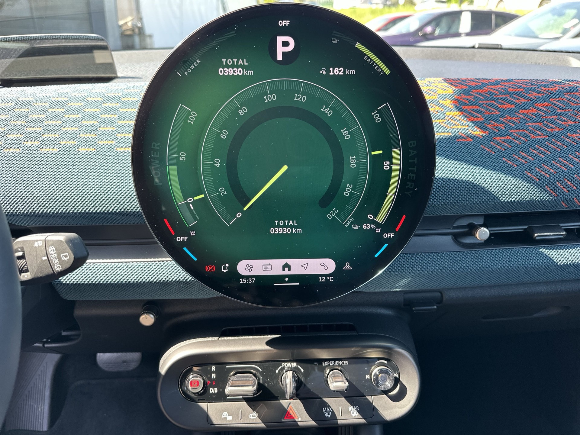 MINI Aceman E-image-13