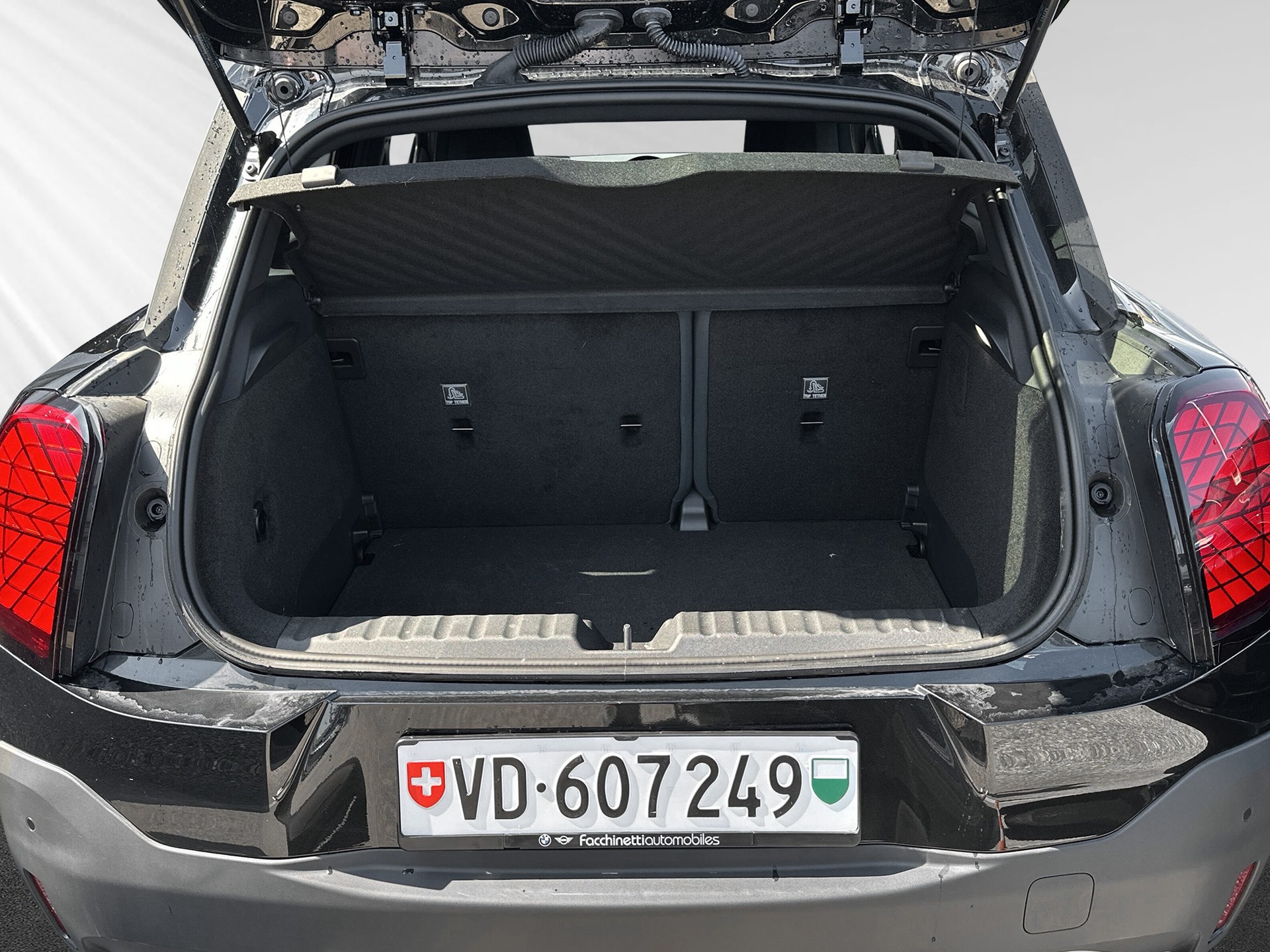 MINI Aceman E-image-7