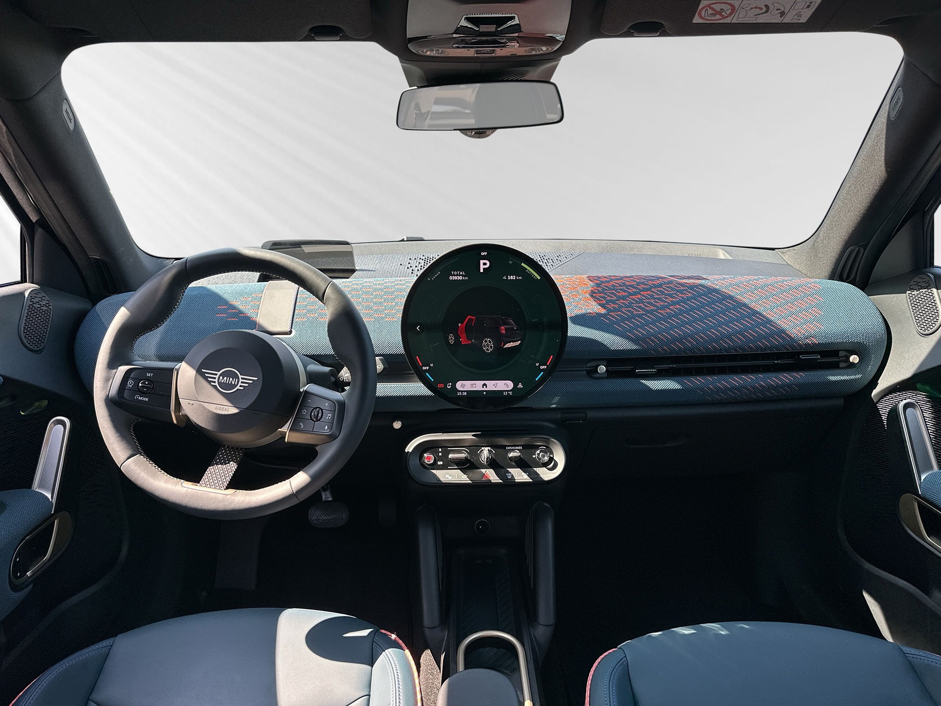 MINI Aceman E-image-5