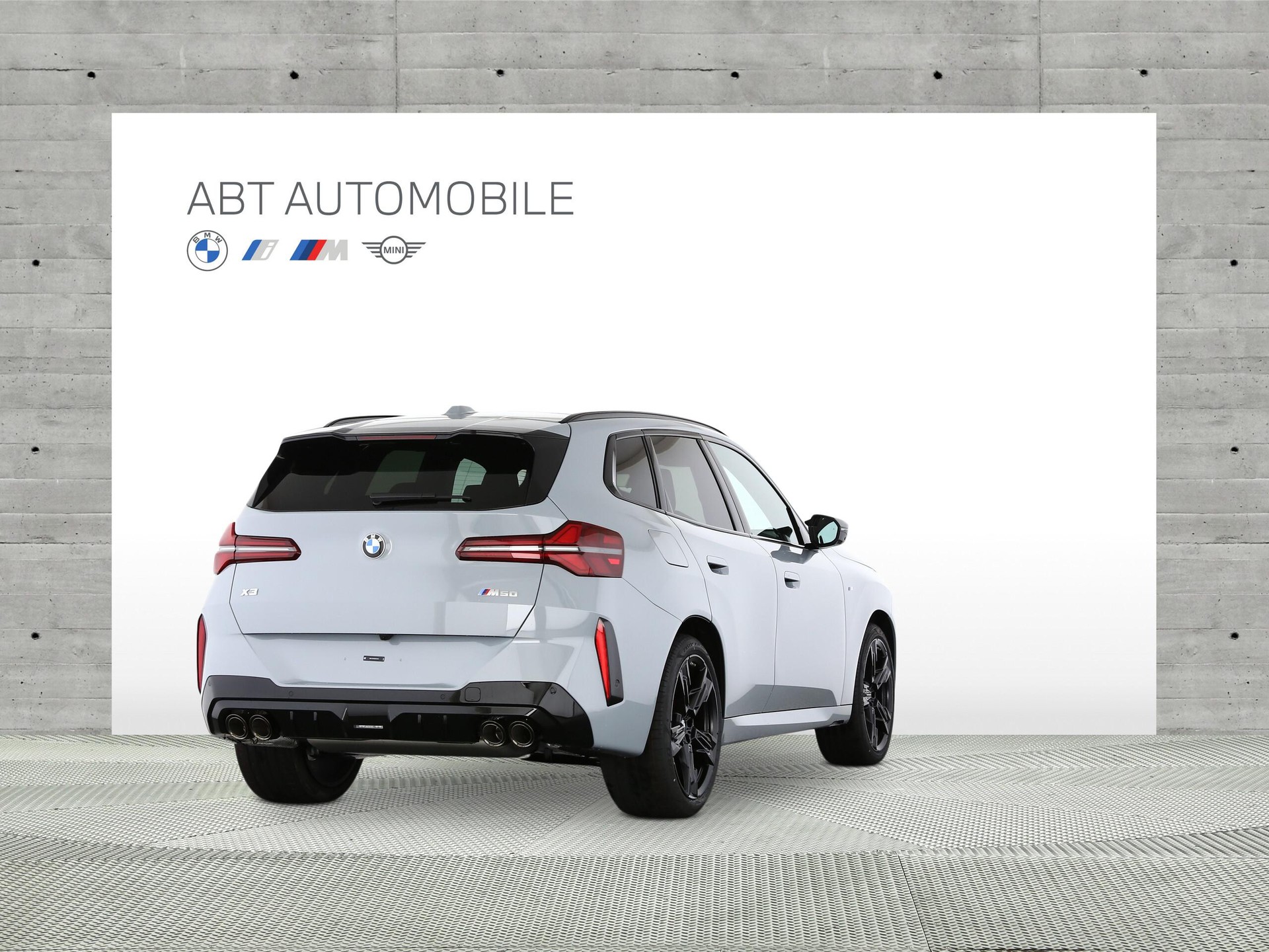 BMW X3 M50i-showroom-element-2