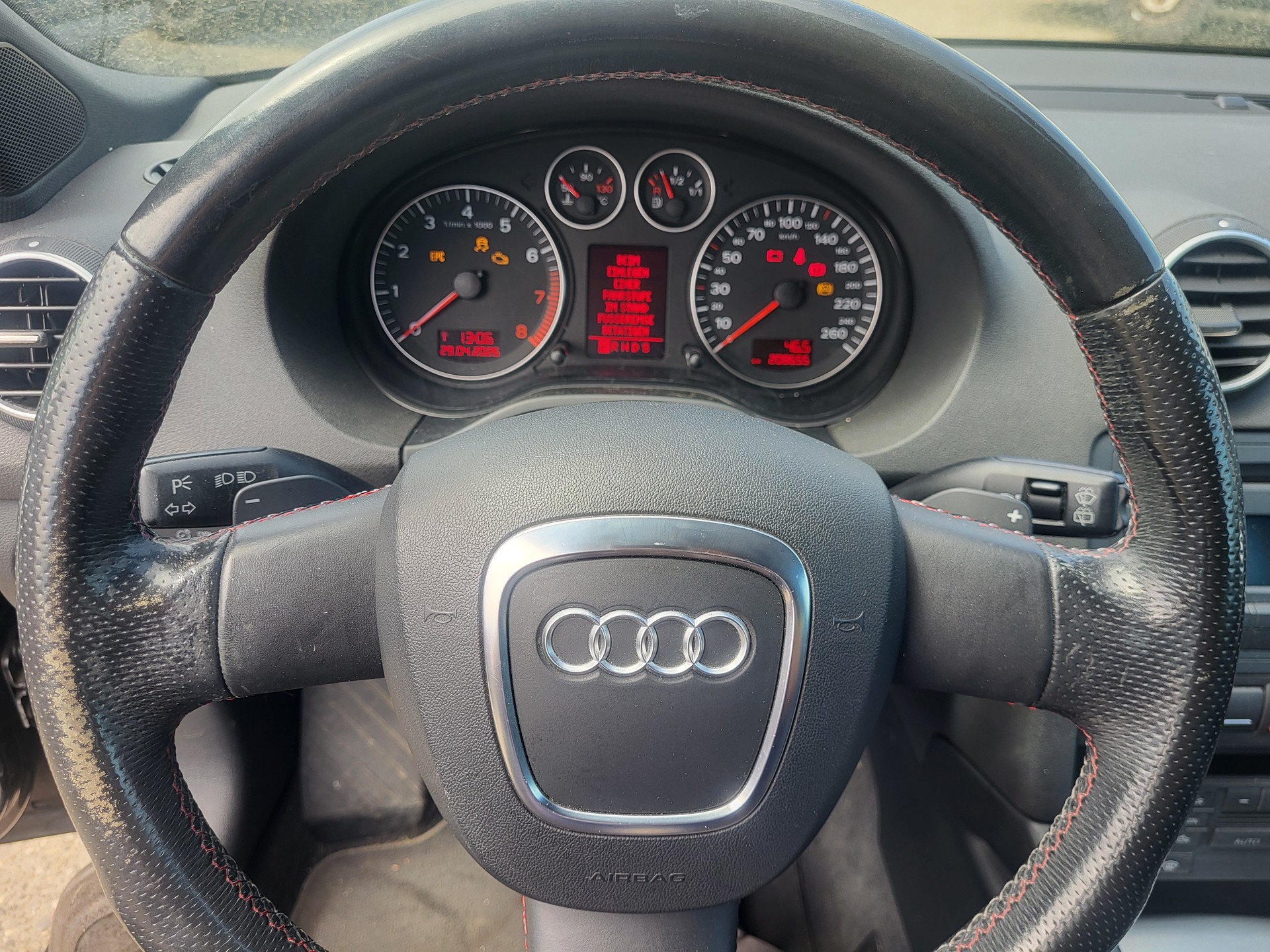 AUDI A3 Sportback 1.8 Turbo FSI Ambition-image-11