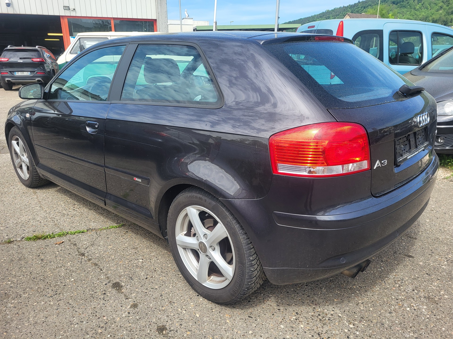 AUDI A3 Sportback 1.8 Turbo FSI Ambition-image-4