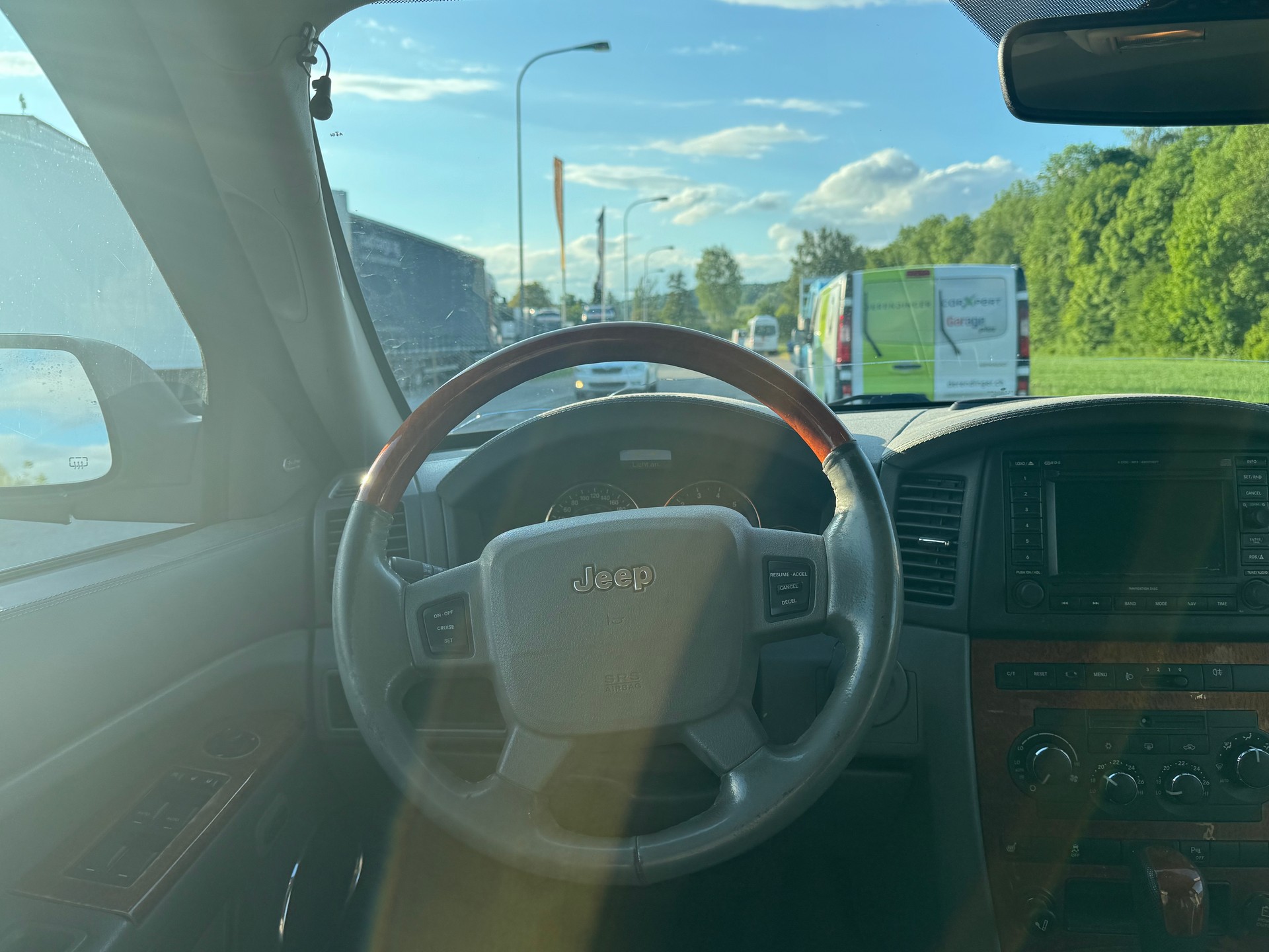 JEEP Grand Cherokee 3.0 CRD Laredo Automatic-image-10