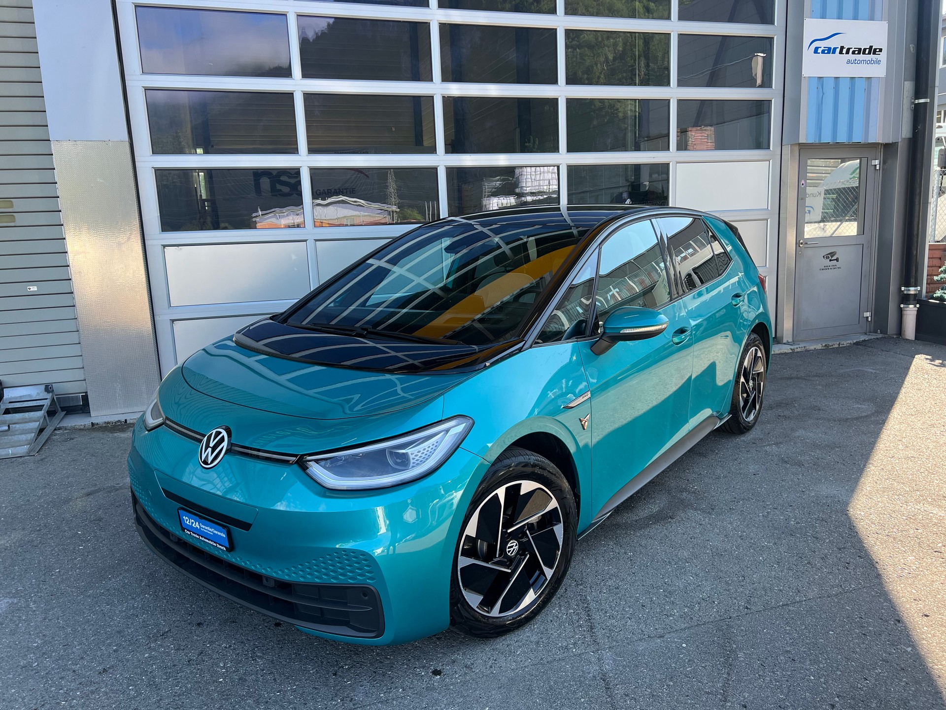 VW ID.3 Pro Performance 58 kWh Style *** Anhängerkupplung * Panoramadach * frisch ab MFK * 1 Jahr Garantie möglich ***-showroom-element-1