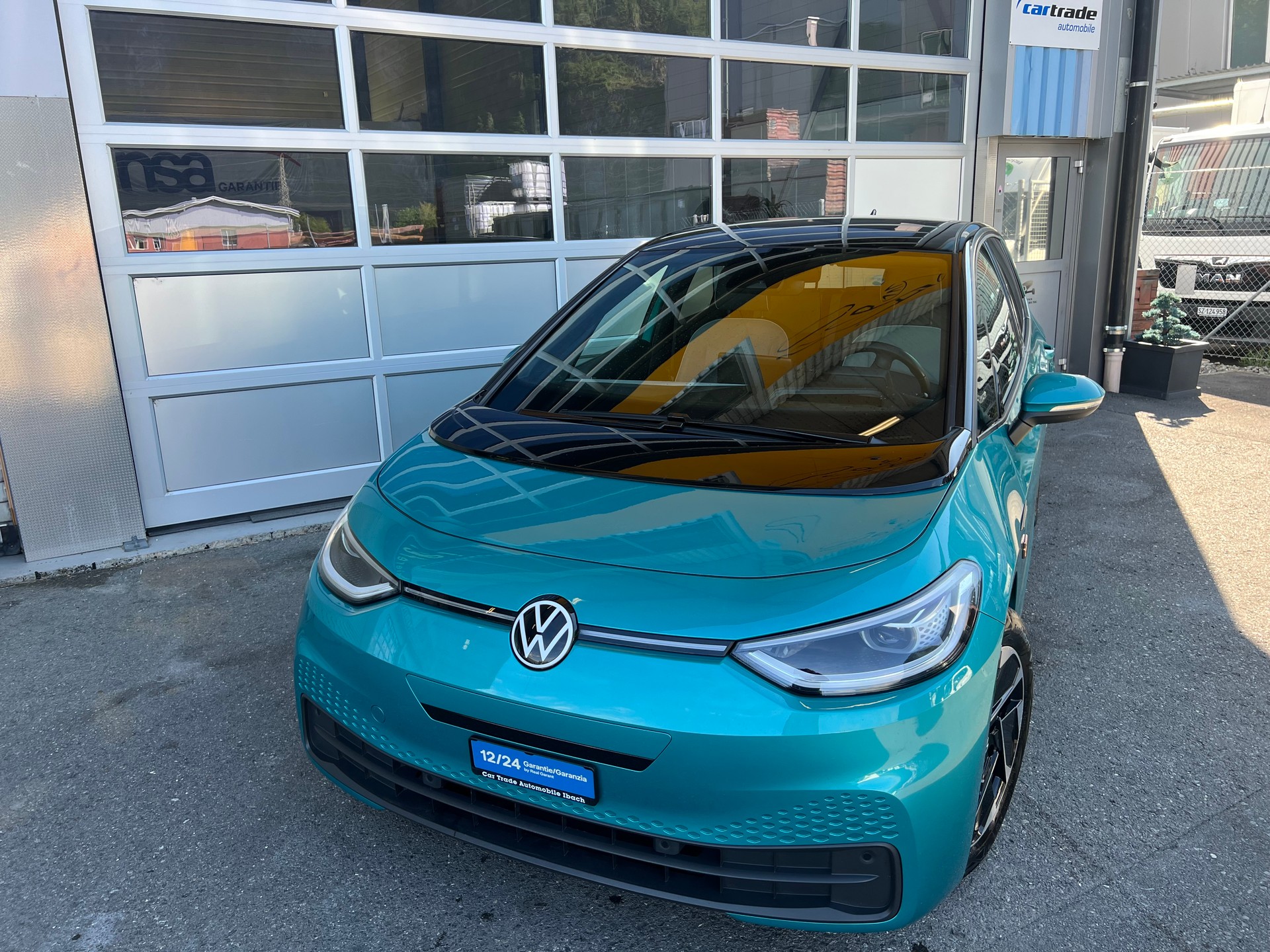 VW ID.3 Pro Performance 58 kWh Style *** Anhängerkupplung * Panoramadach * frisch ab MFK * 1 Jahr Garantie möglich ***-showroom-element-2