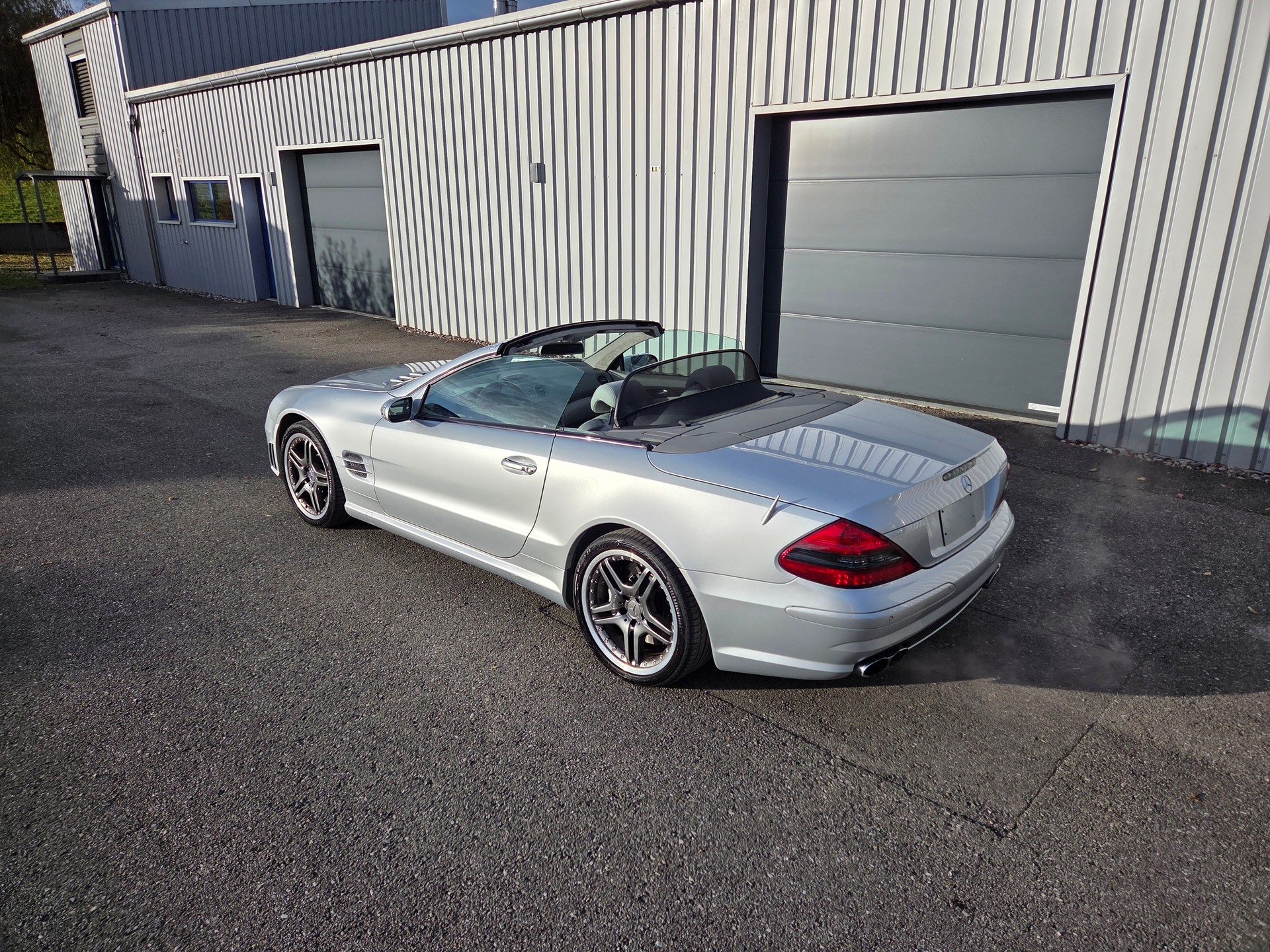 MERCEDES-BENZ SL 65 V12 AMG-image-1