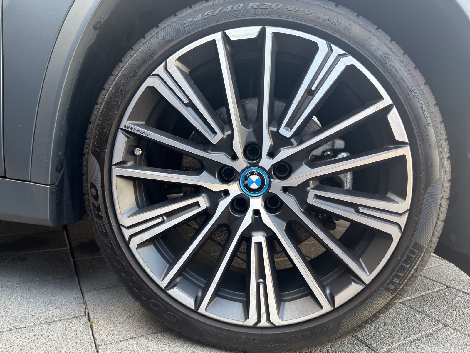 BMW iX1 30 xDrive-image-21