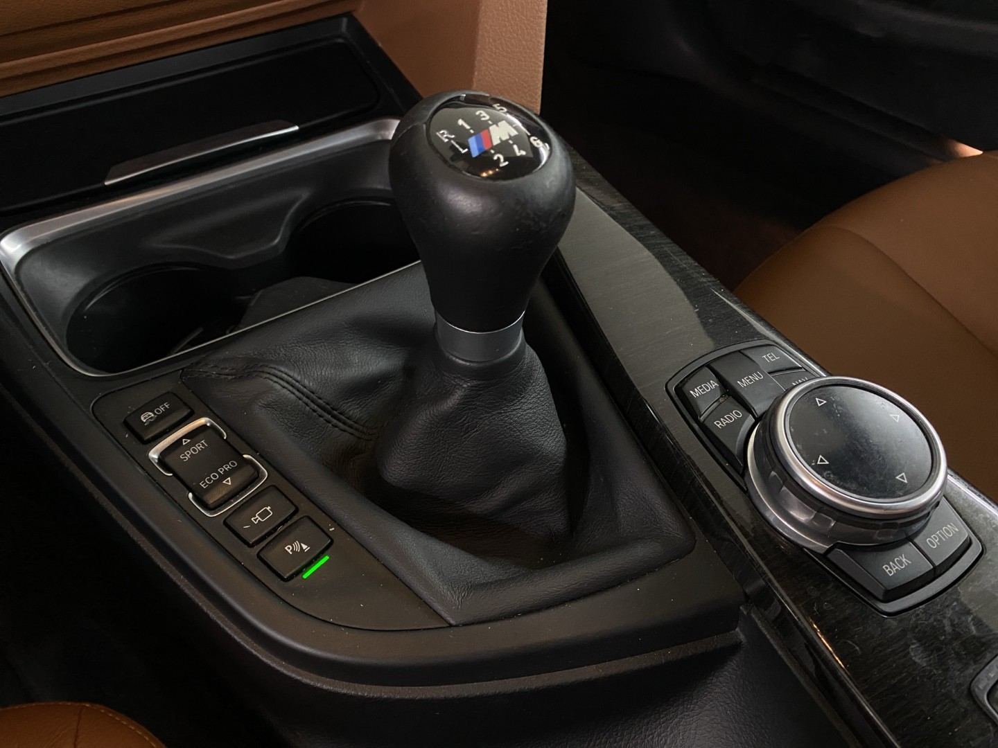BMW 428i Cabriolet Luxury Line-image-16