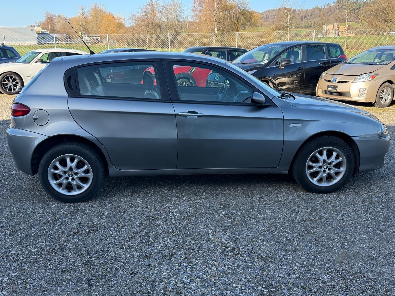 ALFA ROMEO 147 1.6 TS 16V-image-8