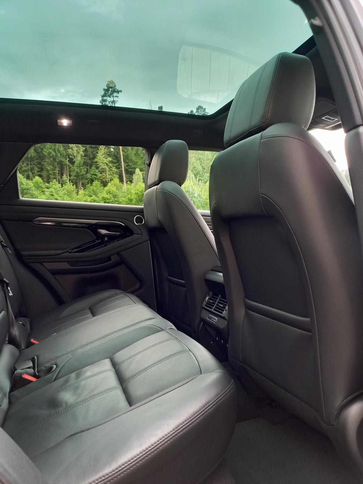 LAND ROVER Range Rover Evoque R-Dynamic P 250 SE HSE AT9-image-14