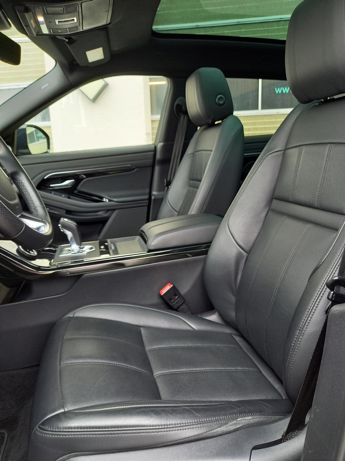 LAND ROVER Range Rover Evoque R-Dynamic P 250 SE HSE AT9-image-10