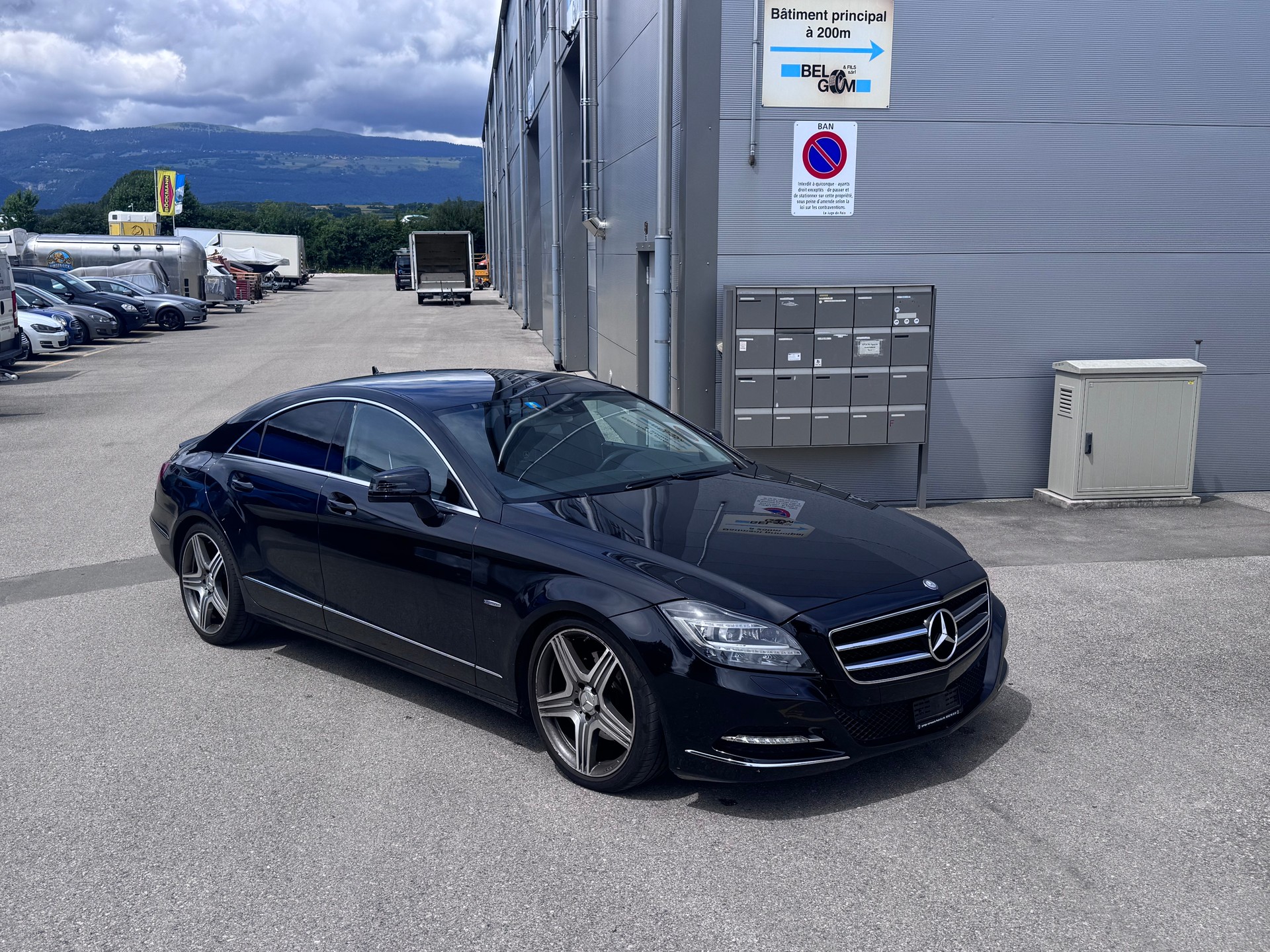 MERCEDES-BENZ CLS 350 CDI 7G-Tronic-showroom-element-1