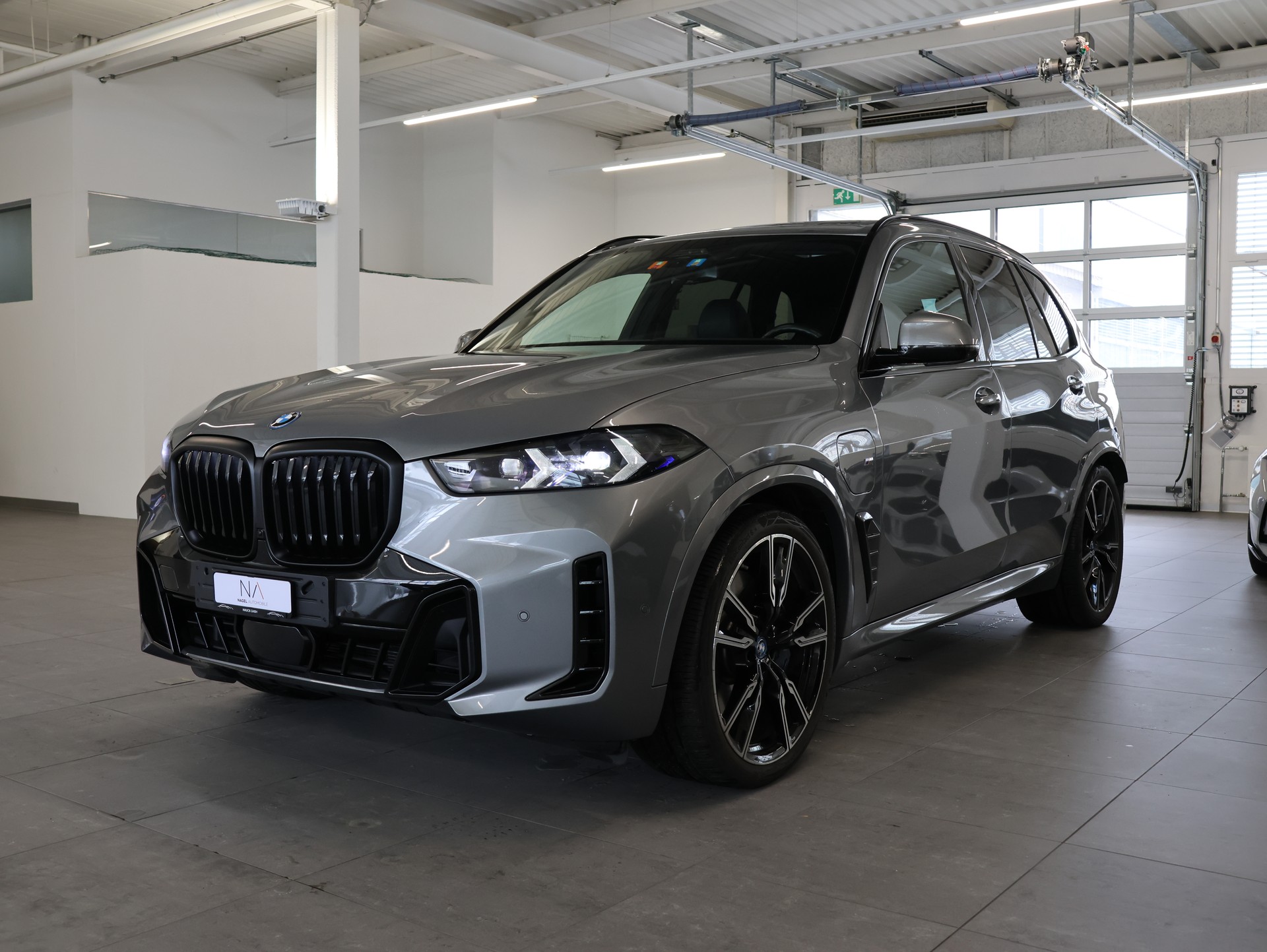 BMW X5 xDrive 50e M Sport Pro Steptronic *Werksgarantie bis 2030* *Top Ausstattung* *Panorama*-showroom-element-3
