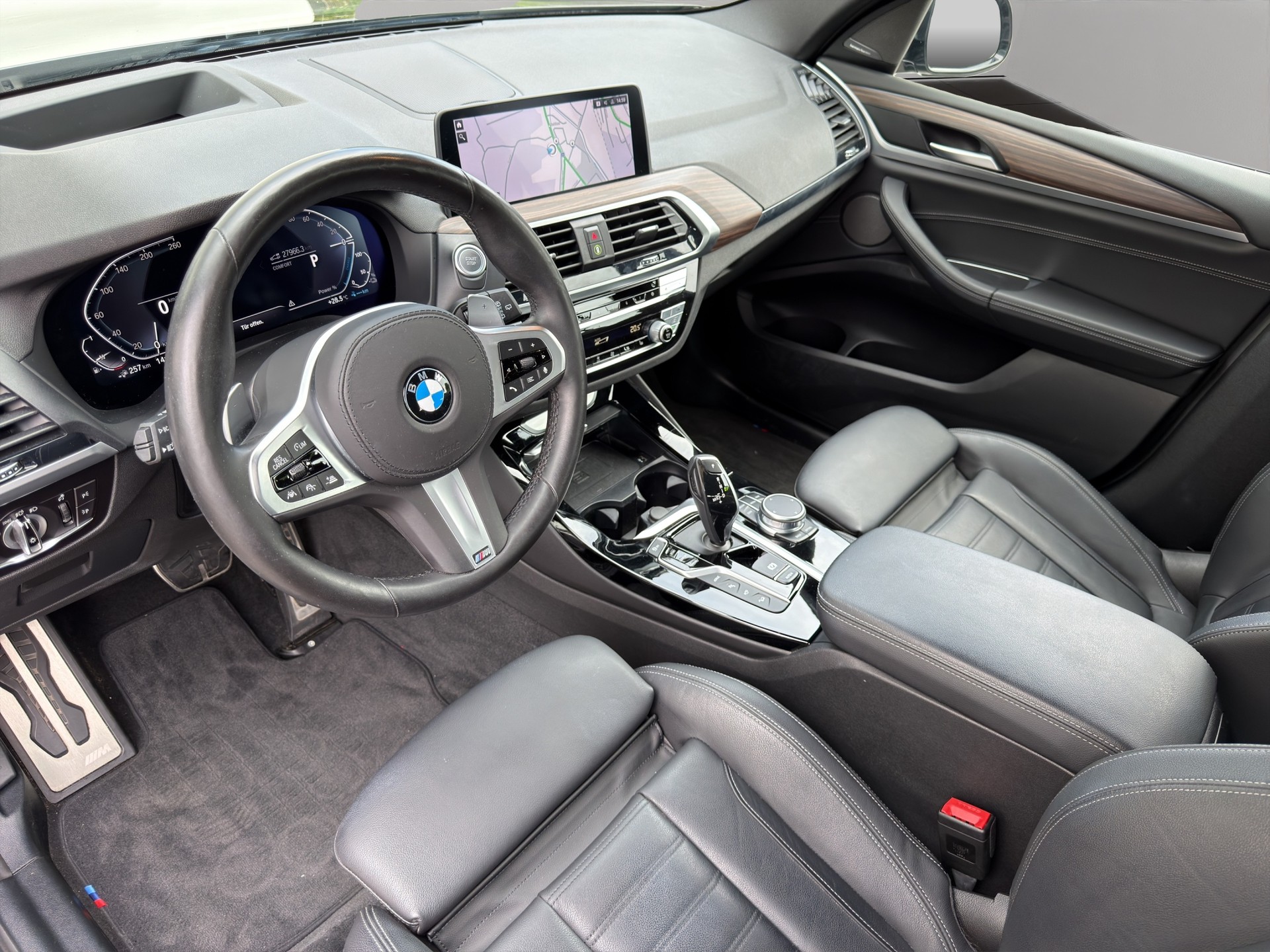 BMW X3 xDrive 30e Pure M Sport-image-11
