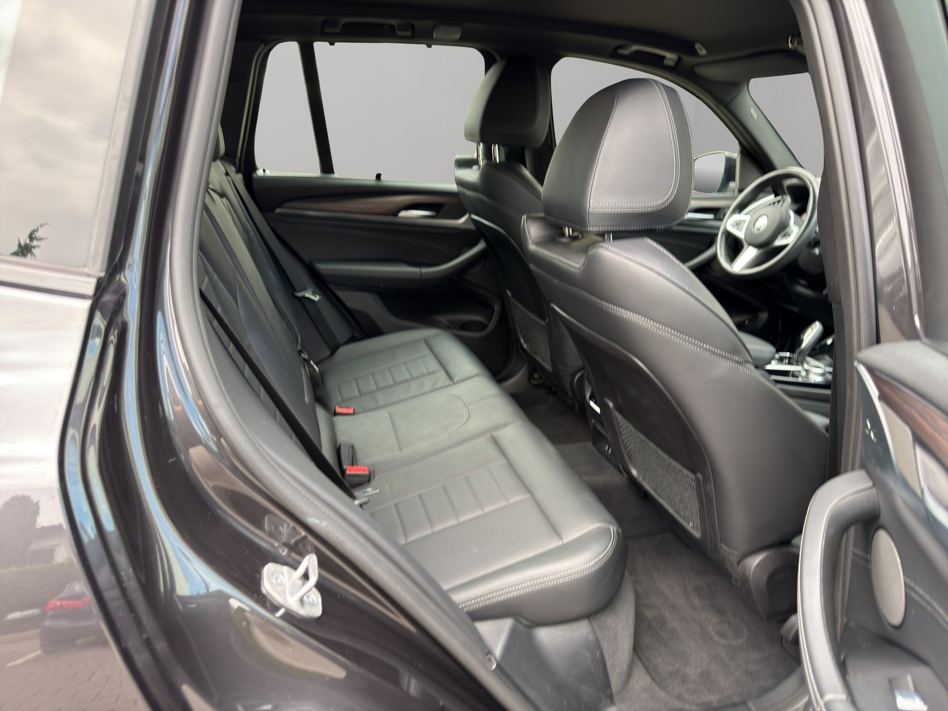 BMW X3 xDrive 30e Pure M Sport-image-18