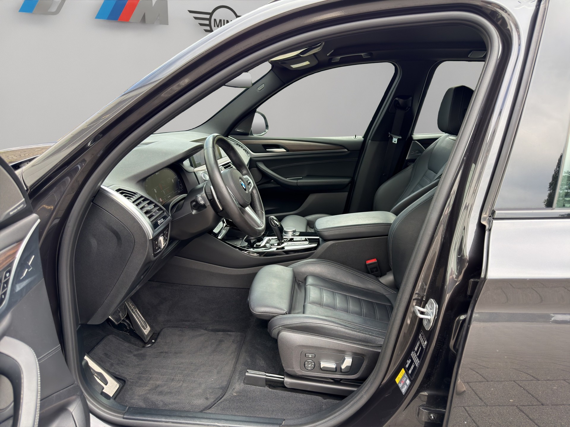 BMW X3 xDrive 30e Pure M Sport-image-16