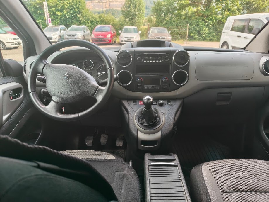 PEUGEOT Partner 1.6 Trendy Clim (Pack)-image-4