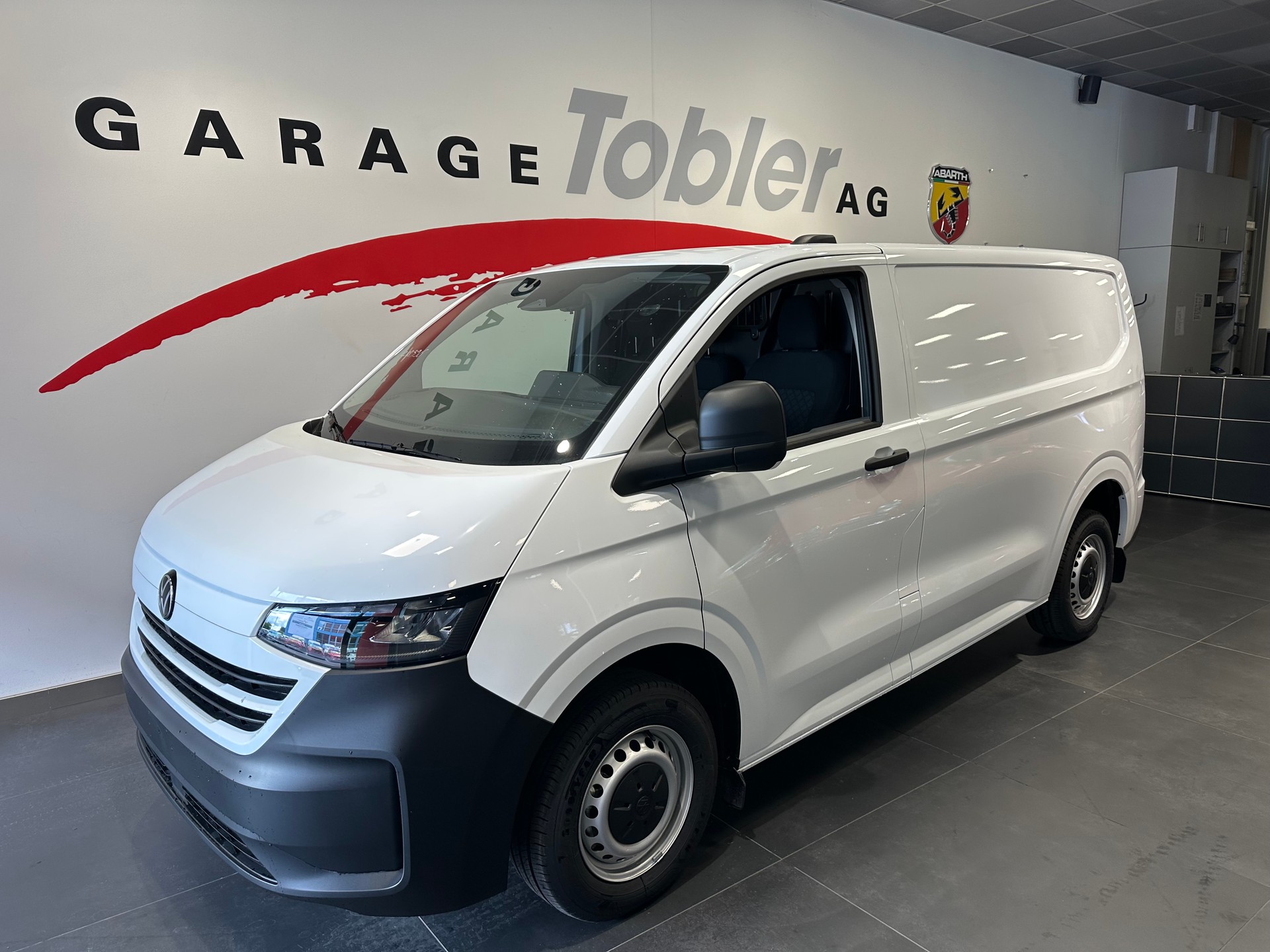 VW Transporter 2.0 TDI-showroom-element-2