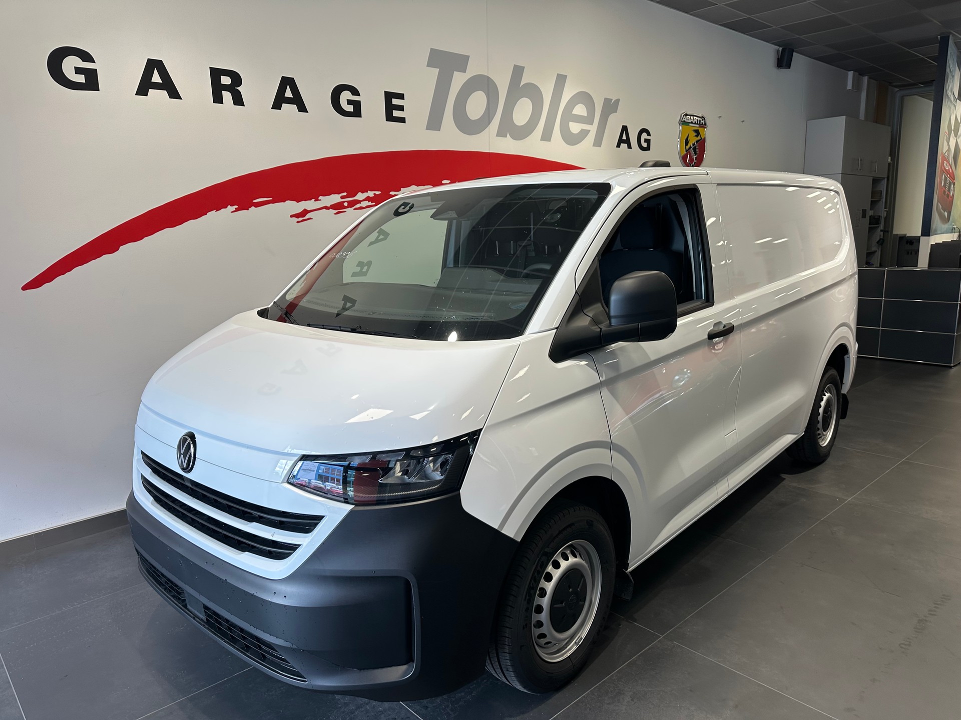 VW Transporter 2.0 TDI-showroom-element-3