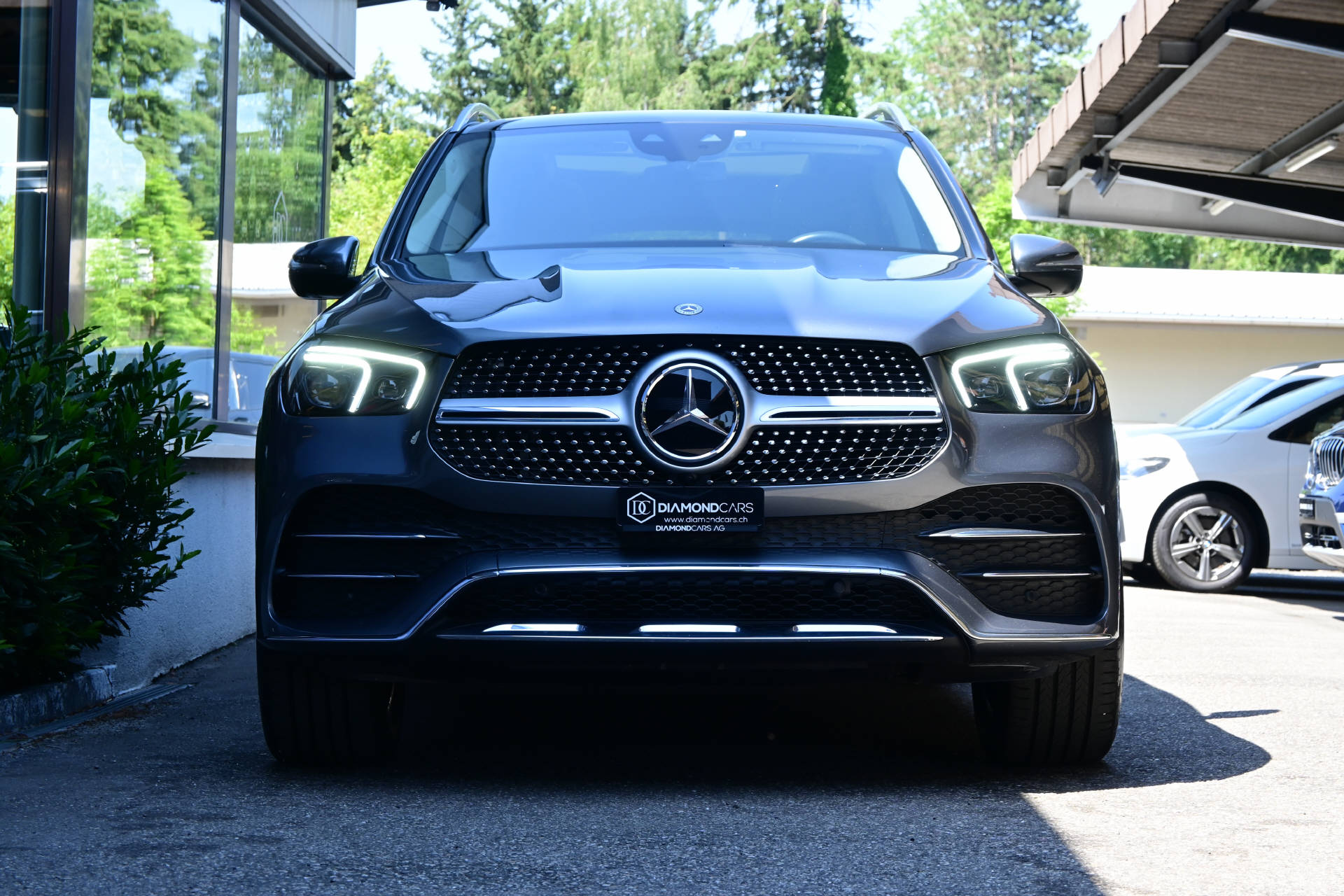MERCEDES-BENZ GLE 350 e AMG Line 4matic-showroom-element-1