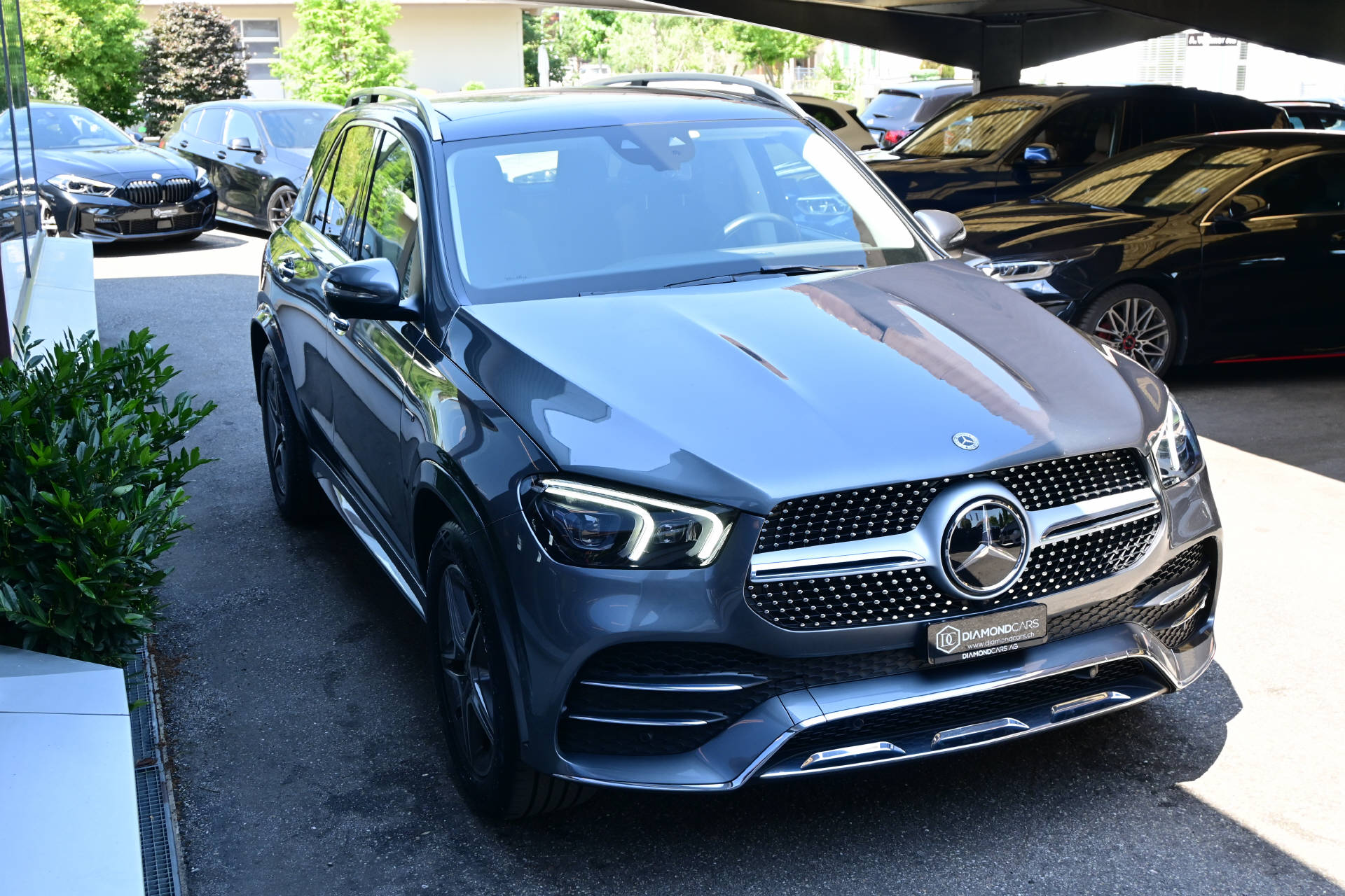MERCEDES-BENZ GLE 350 e AMG Line 4matic-showroom-element-2