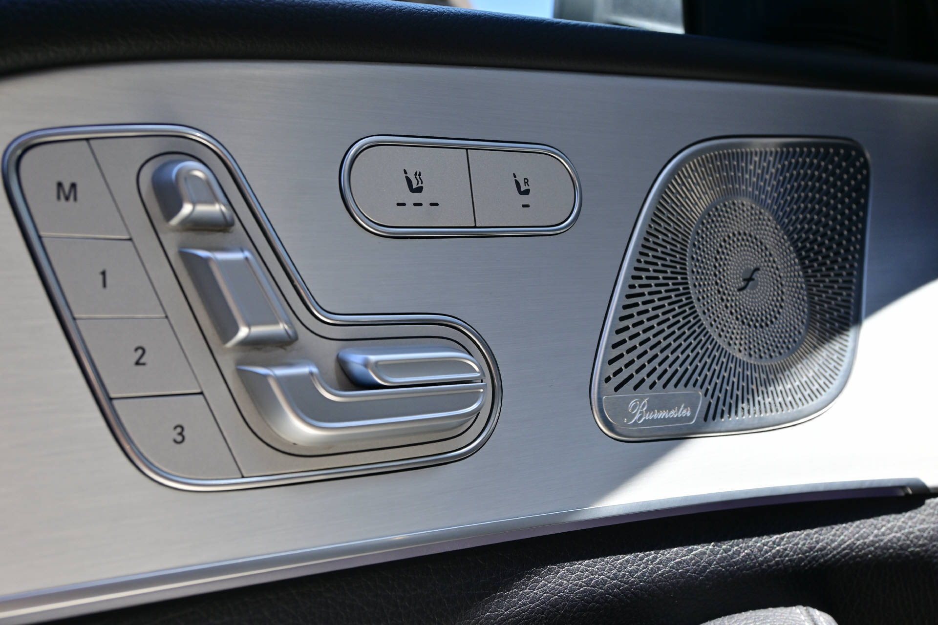 MERCEDES-BENZ GLE 350 e AMG Line 4matic-image-18