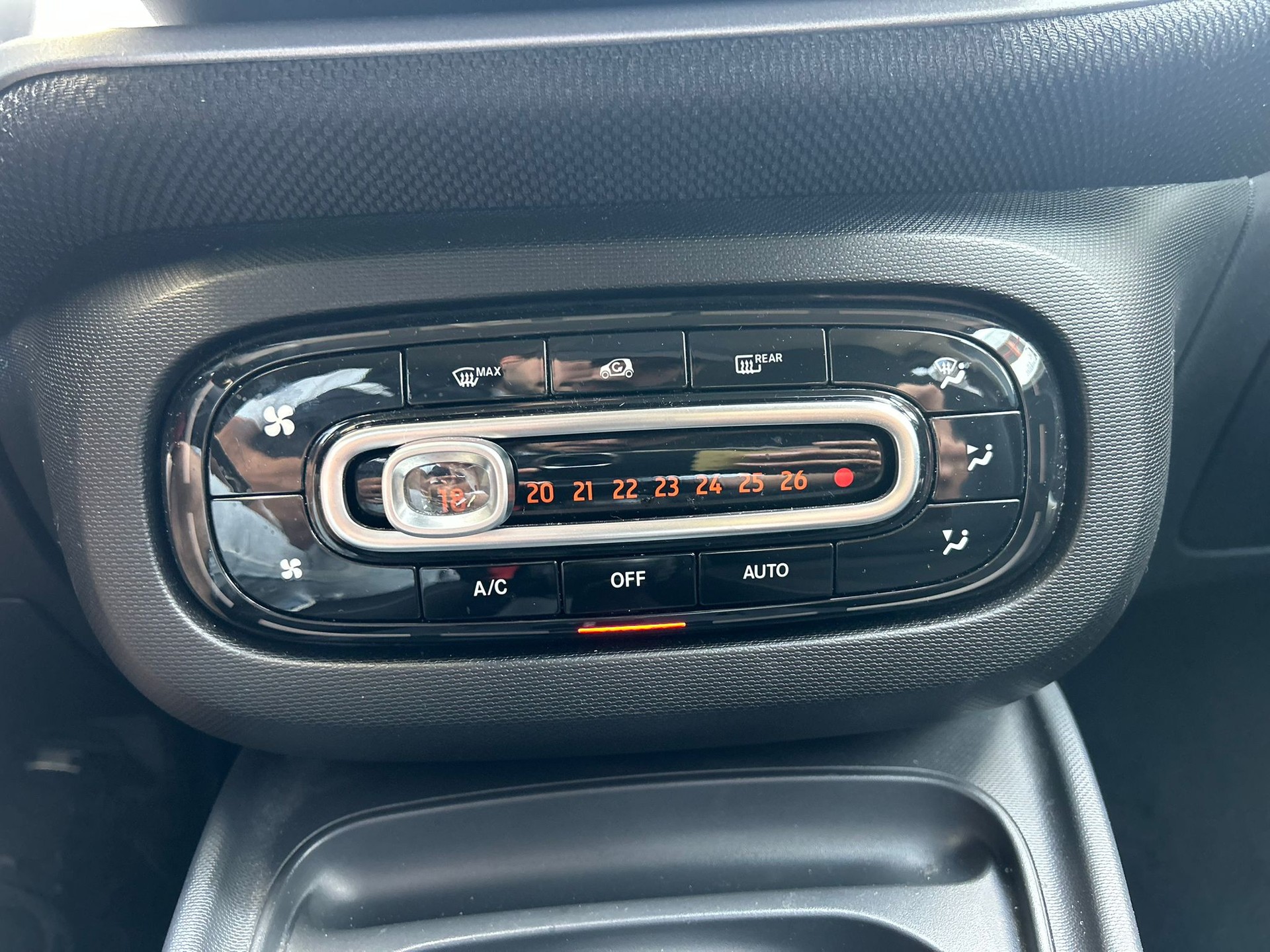 SMART forfour passion twinmatic-image-13