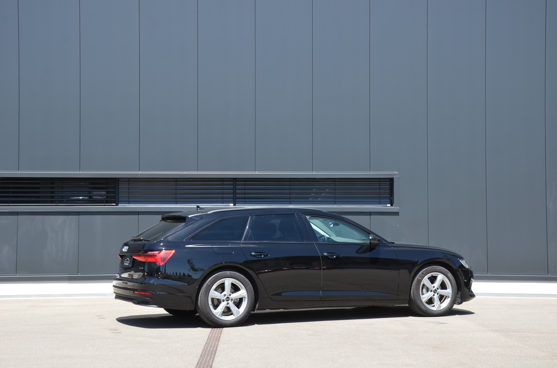 AUDI A6 Avant 40 TDI advanced quattro S-tronic-showroom-element-3