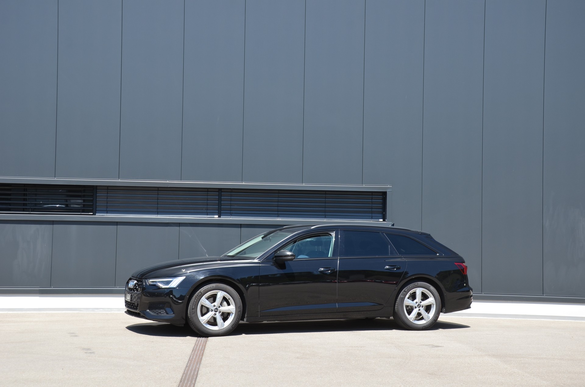 AUDI A6 Avant 40 TDI advanced quattro S-tronic-showroom-element-1