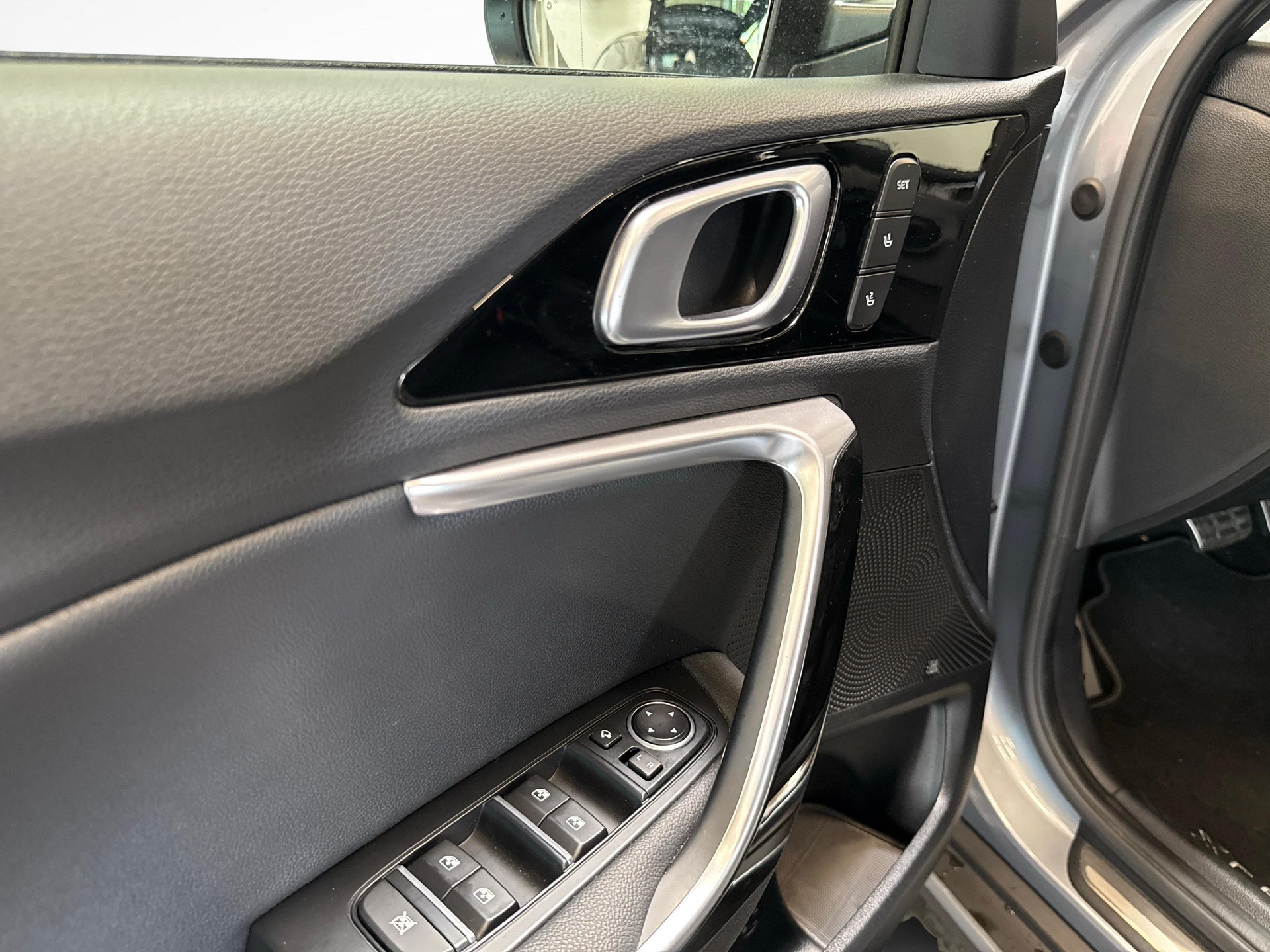 KIA XCeed 1.5 T-GDi MHEV GT-Line-image-12