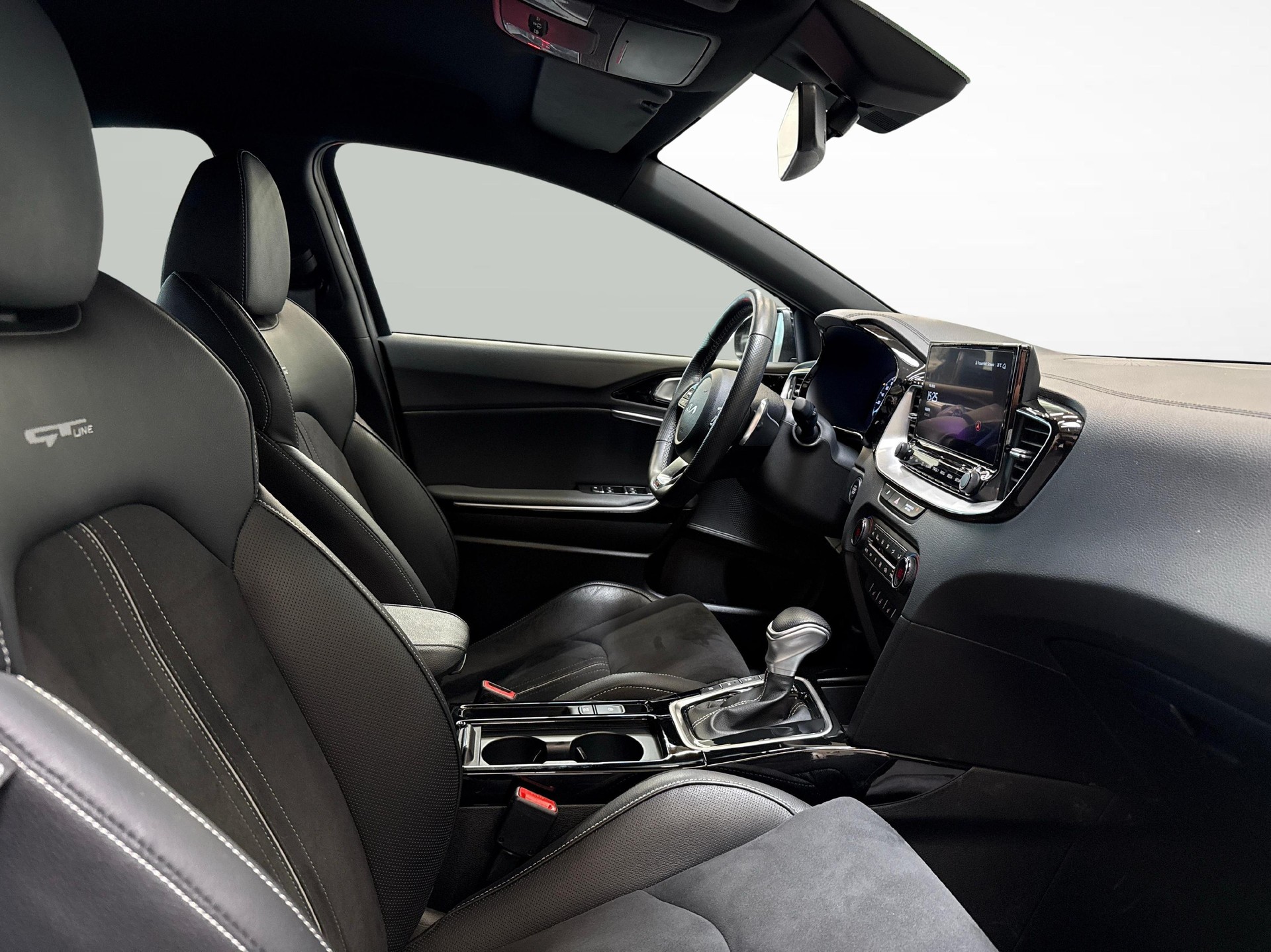 KIA XCeed 1.5 T-GDi MHEV GT-Line-image-9