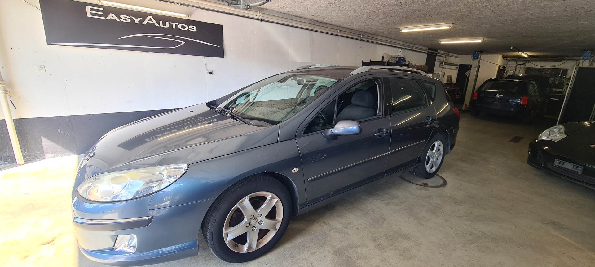 PEUGEOT 407 SW 2.0 HDI ST Executive-image-2