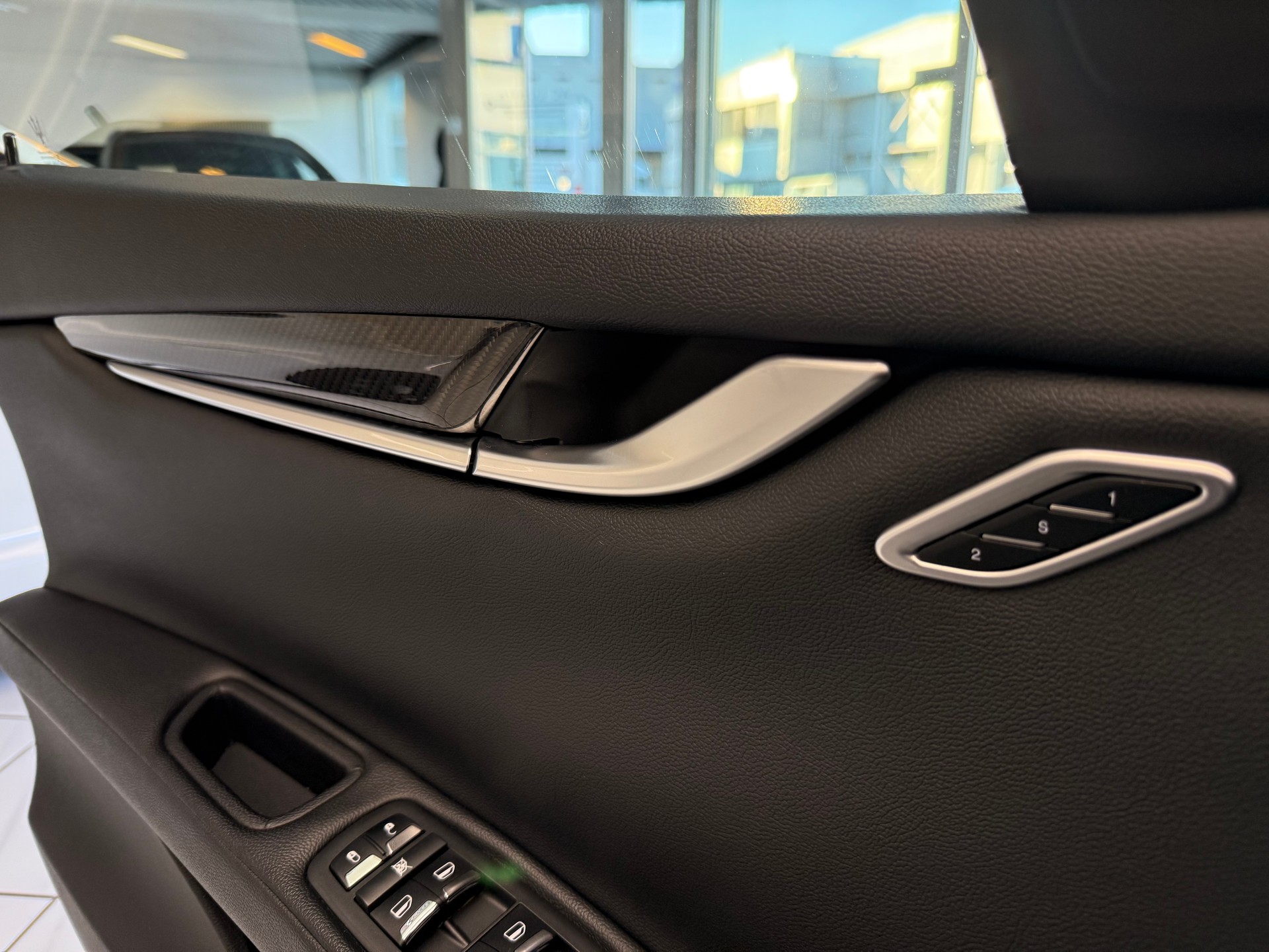 MASERATI Ghibli S Q4 3.0 V6 Automatica-image-18