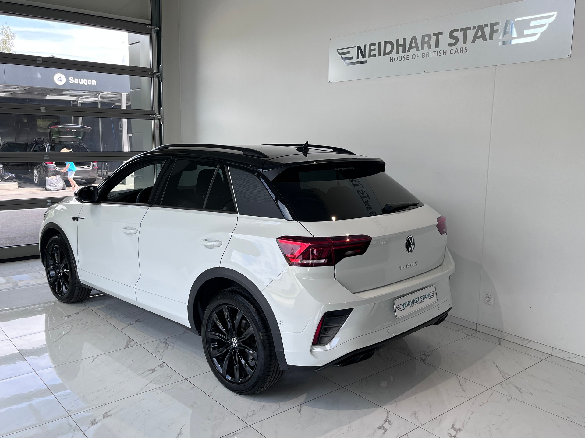 VW T-Roc 2.0 TSI R-Line DSG 4Motion-showroom-element-2