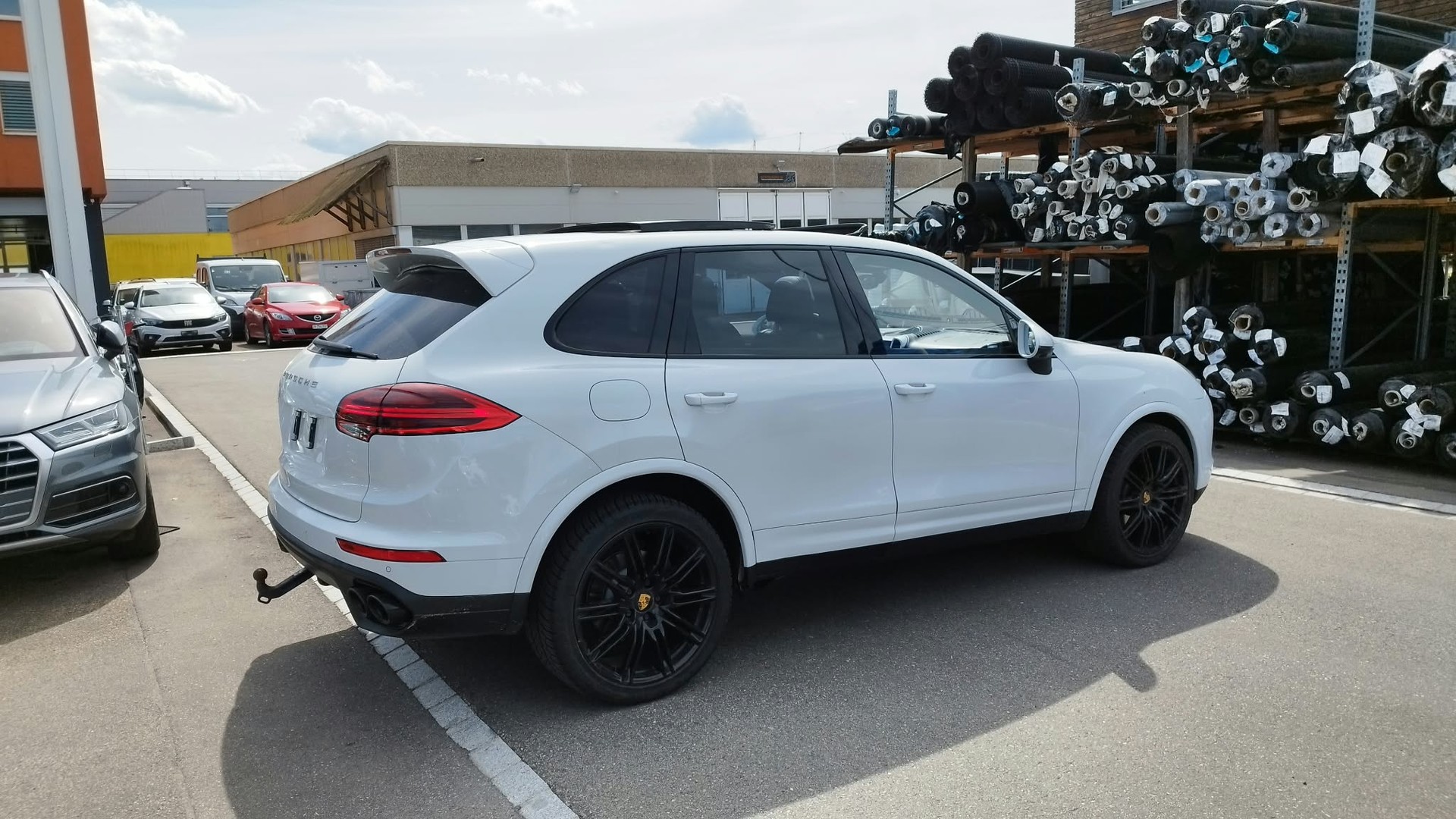 PORSCHE Cayenne Diesel Platinum Edition