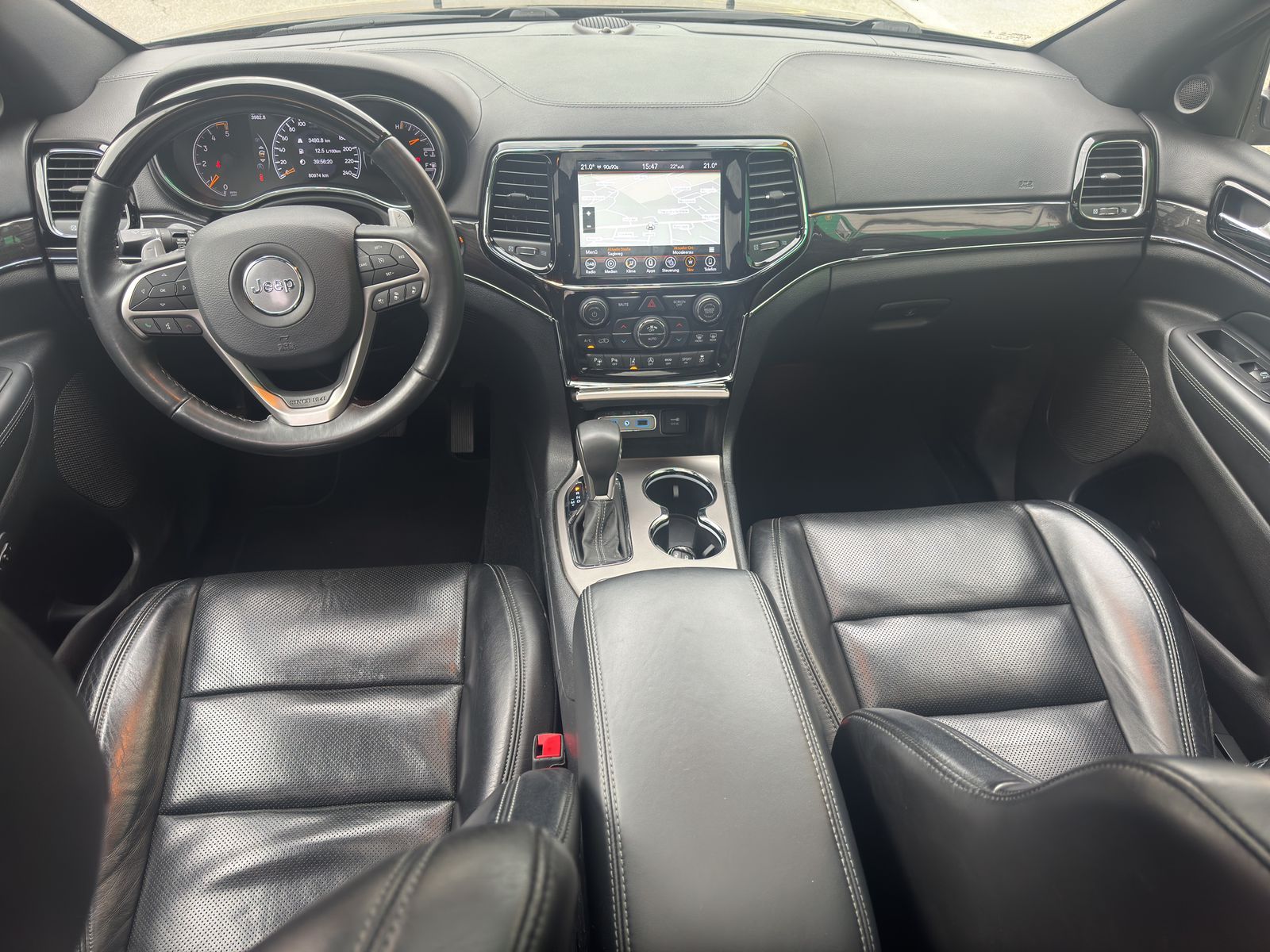 JEEP Grand Cherokee 3.0 CRD Overland Automatic-image-5