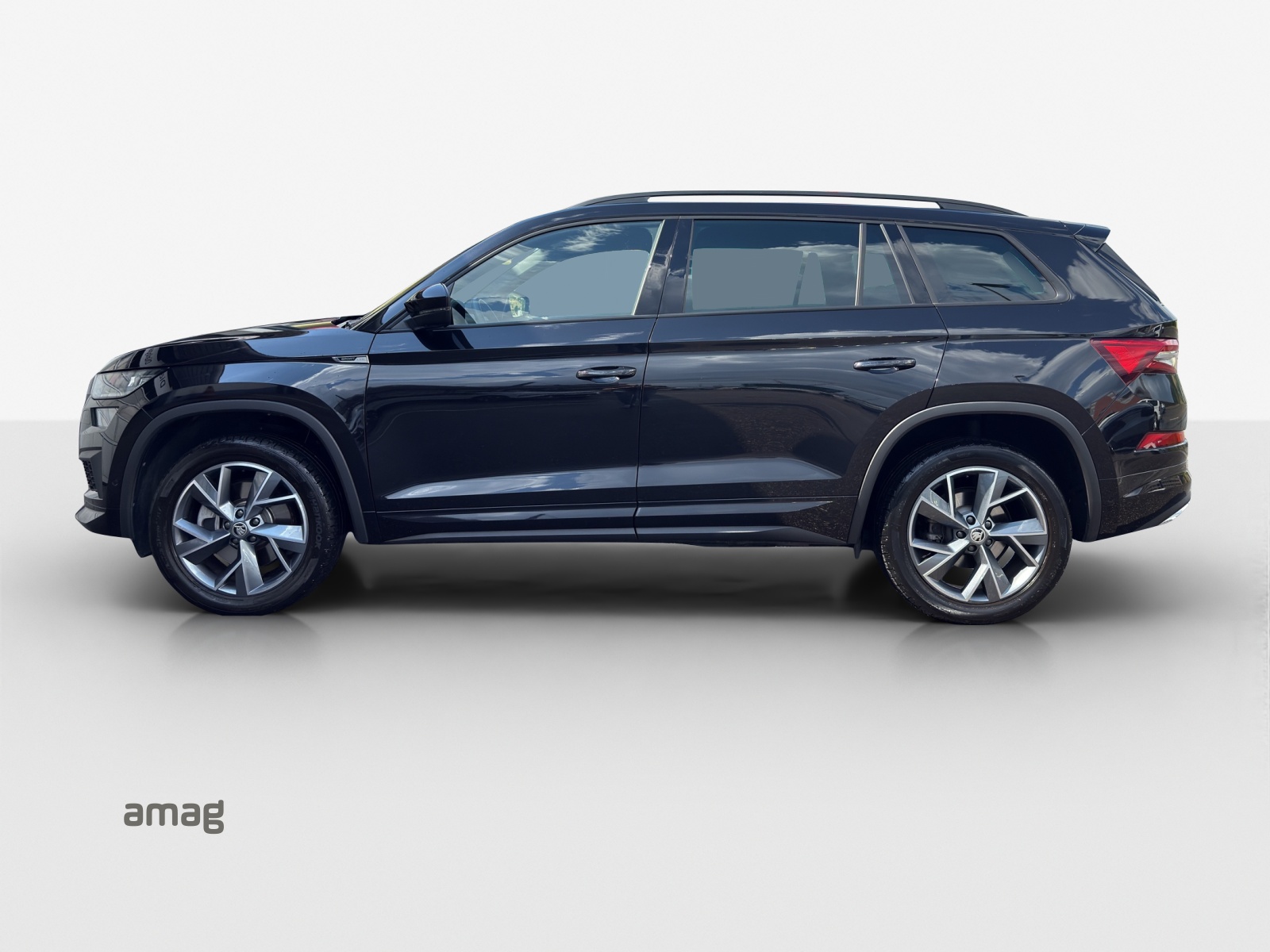 SKODA Kodiaq 2.0 TSI 4x4 SportLine-showroom-element-1