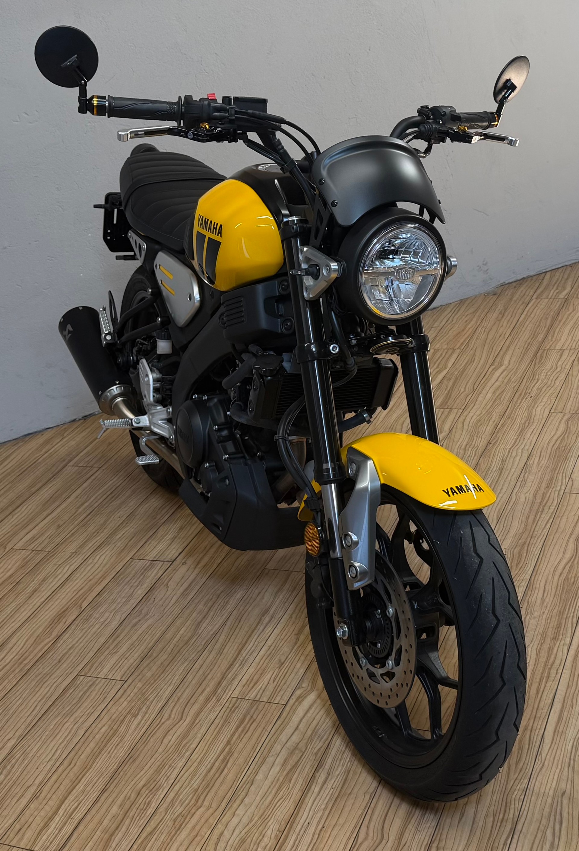 YAMAHA XSR 125-image-0