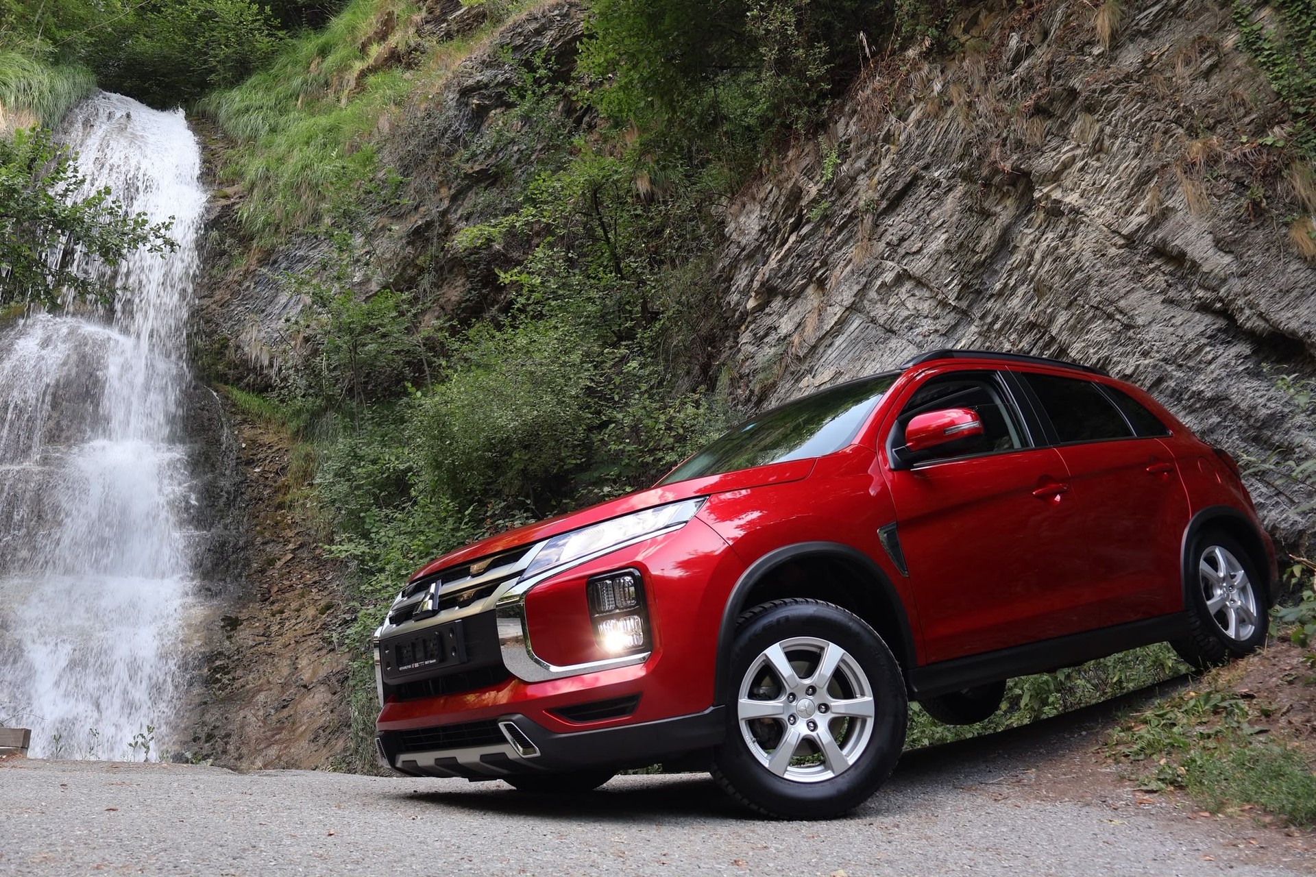 MITSUBISHI ASX 2.0 Diamond 4WD Automat
